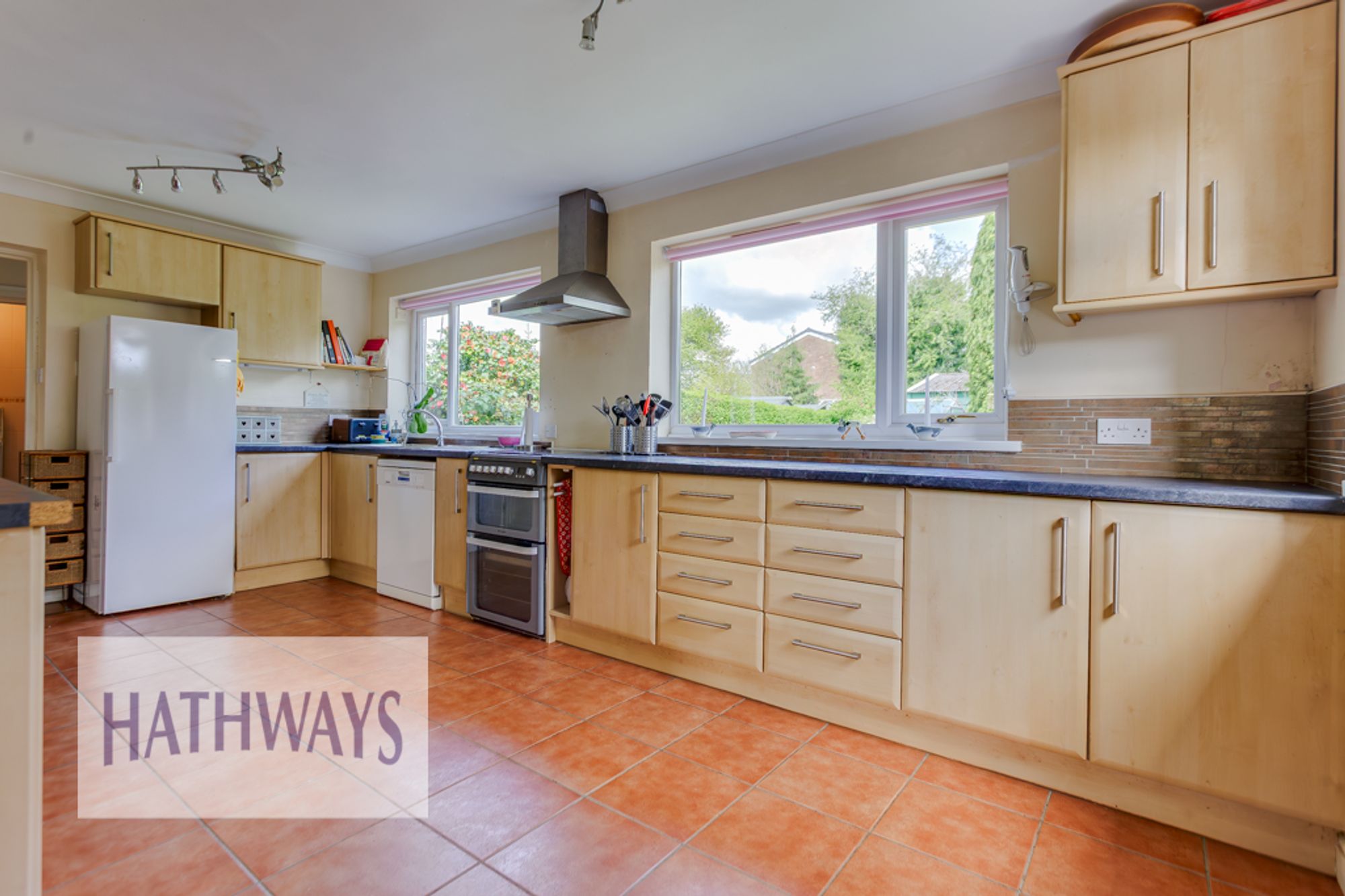 3 bed detached house for sale in Station Road, Newport 14