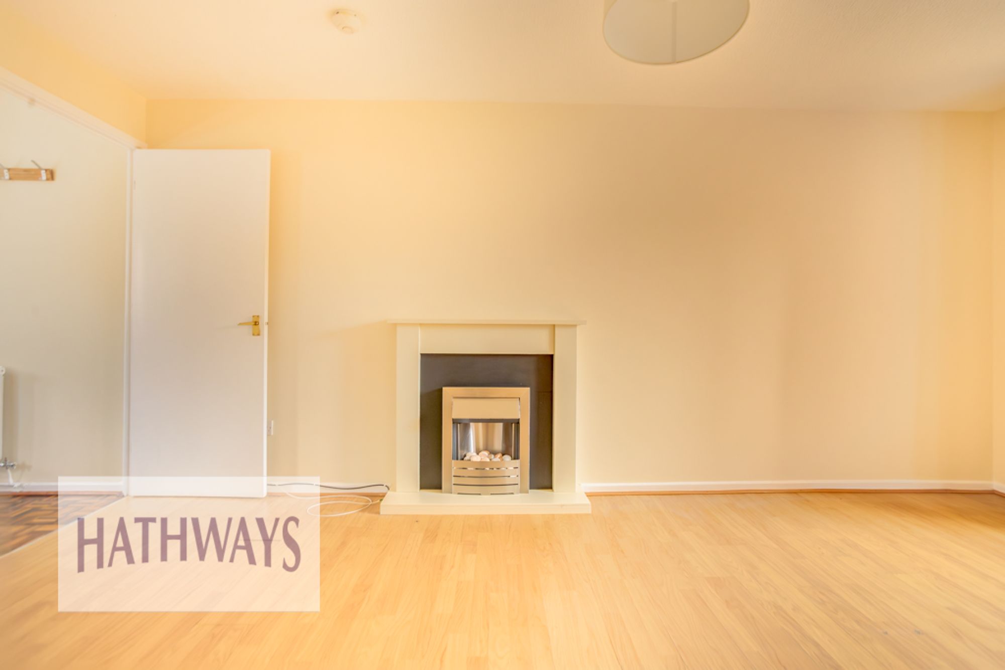 2 bed terraced house to rent in The Brades, Newport 7