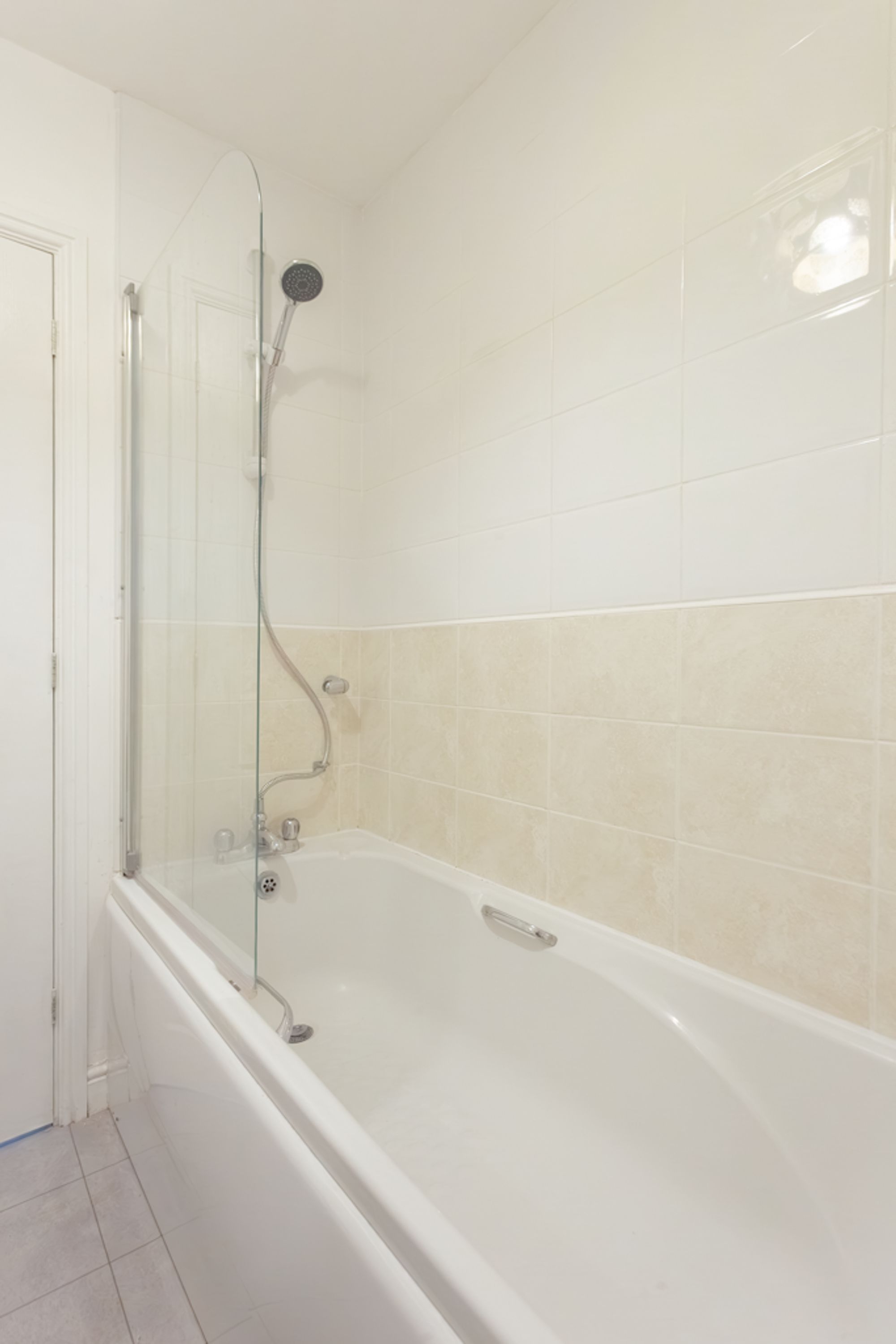 2 bed terraced house for sale in East Dock Road, Newport 18