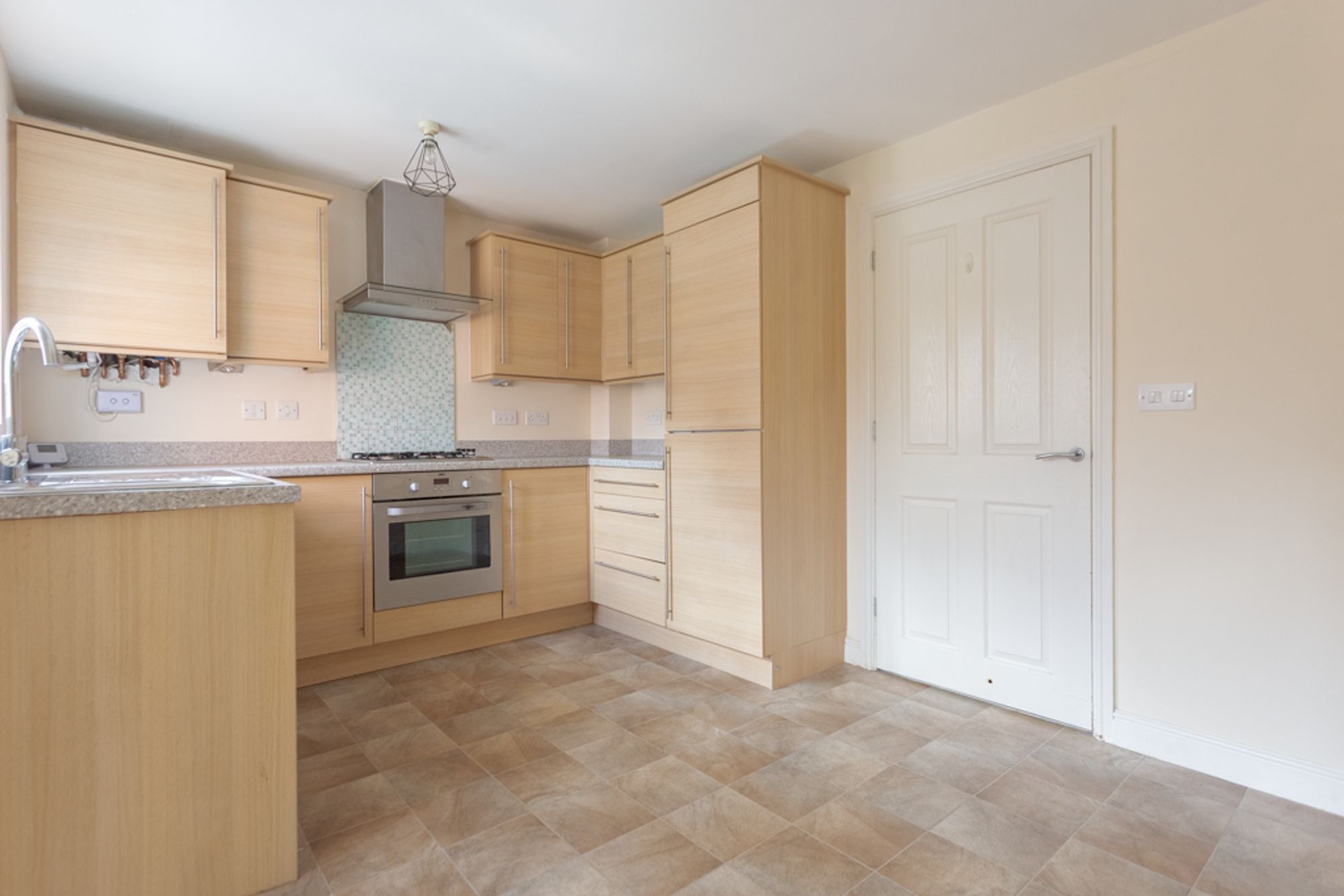 2 bed terraced house for sale in East Dock Road, Newport  - Property Image 2