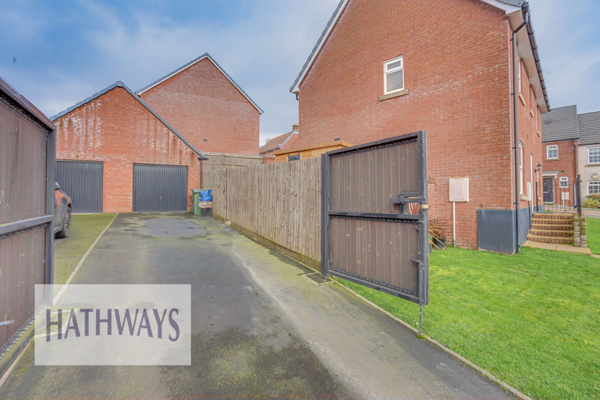 4 bed detached house for sale in Stryd Camlas, Cwmbran 42