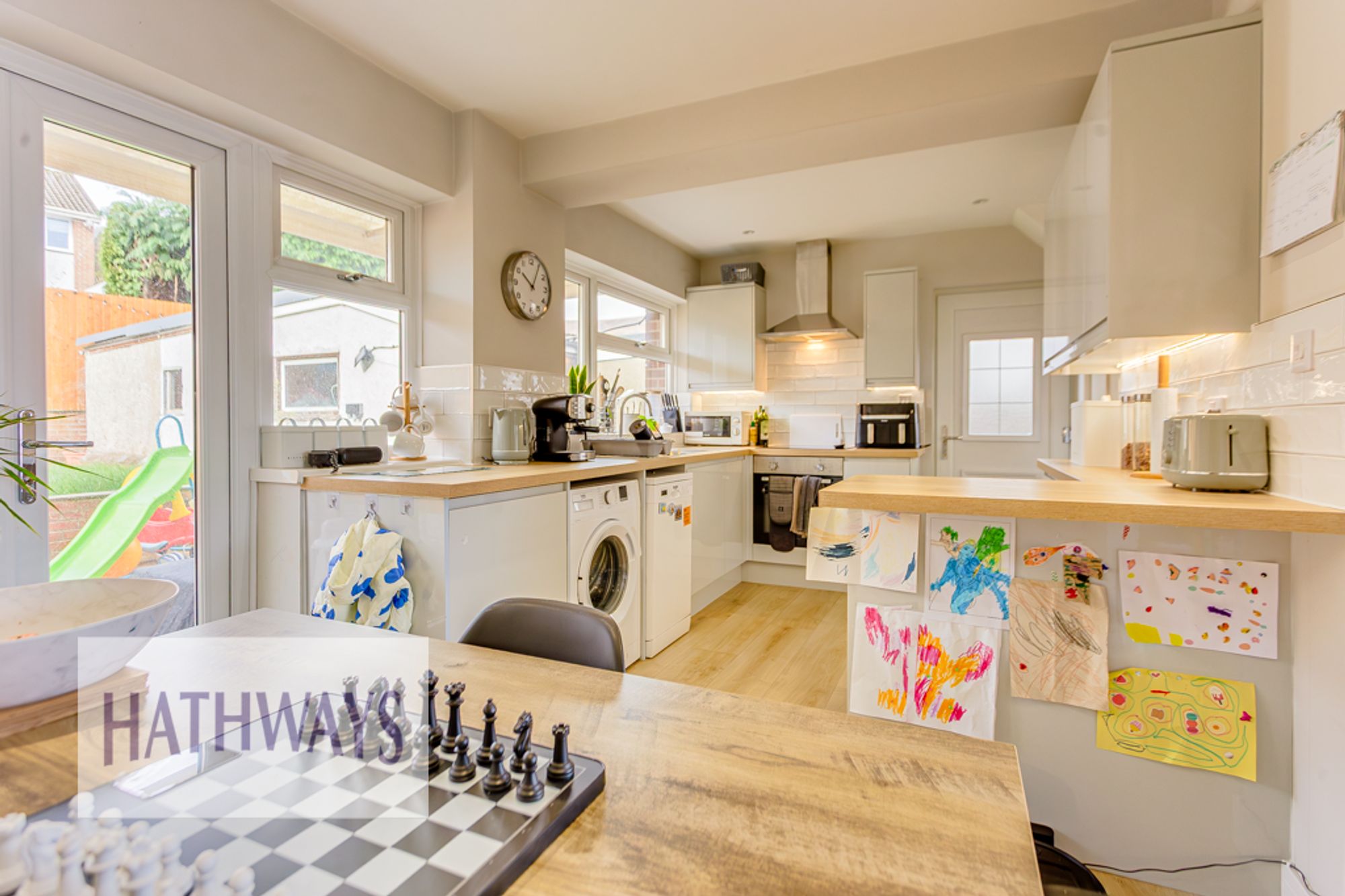 3 bed semi-detached house for sale in Thornhill Road, Cwmbran 9