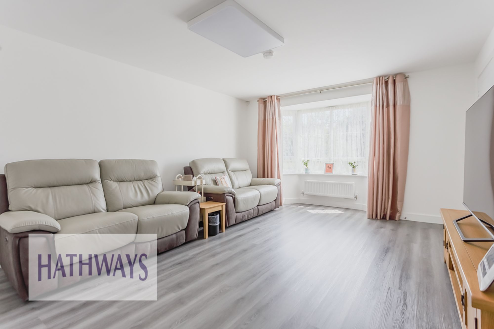 4 bed detached house for sale in Heol Lowri, Cwmbran  - Property Image 6