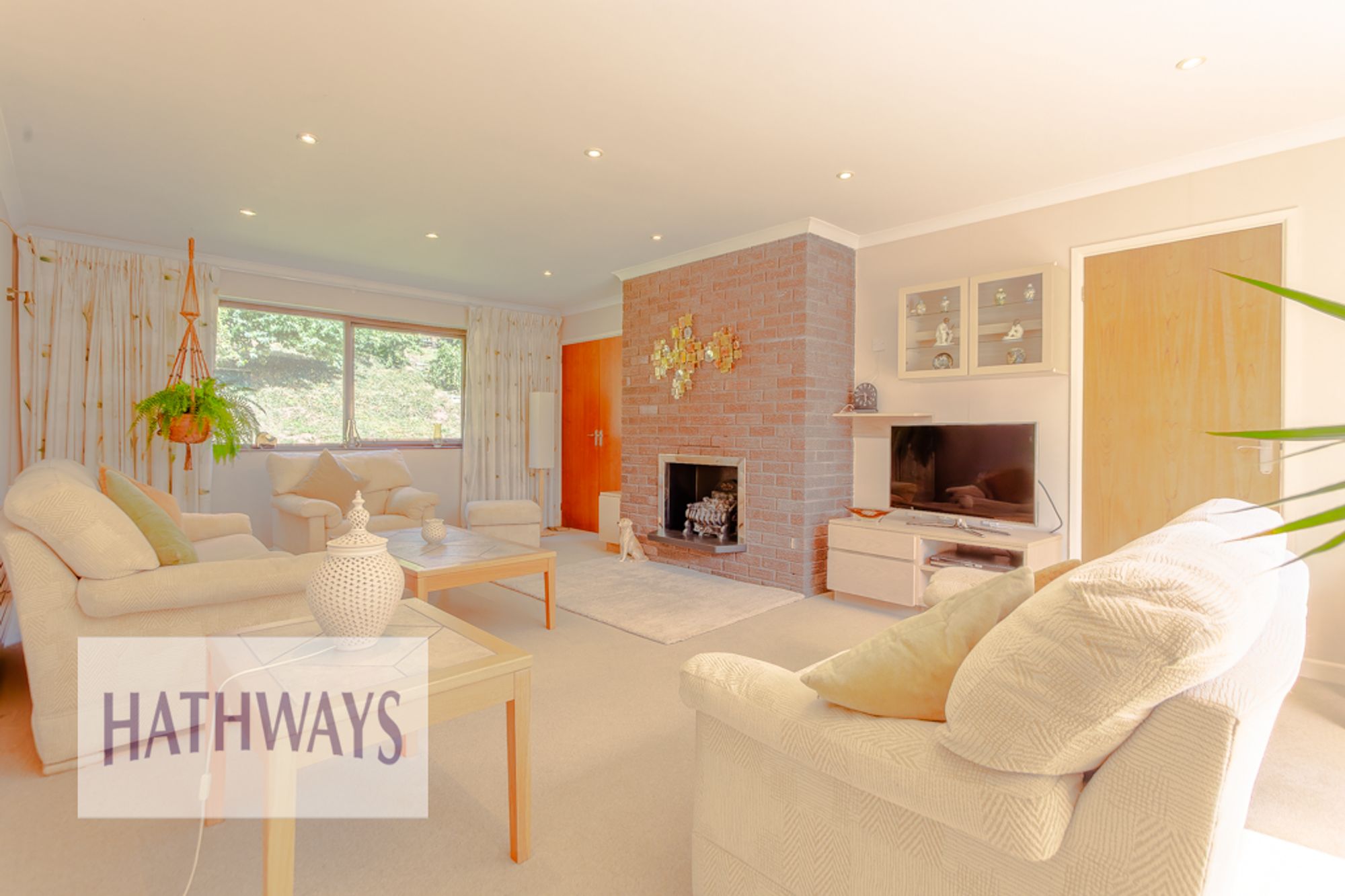 4 bed detached house for sale in Upper Cwmbran Road, Cwmbran  - Property Image 8