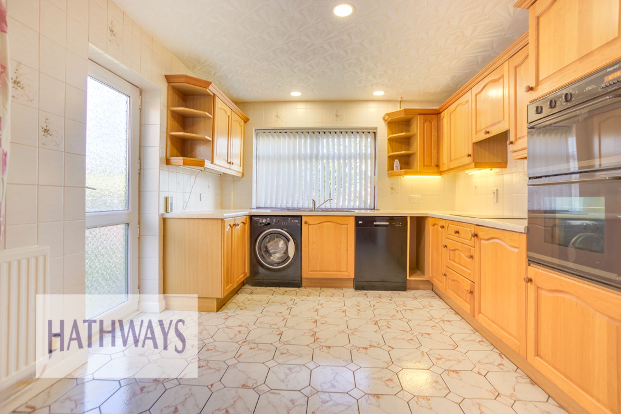 3 bed detached house for sale in Oxford Close, Newport  - Property Image 9