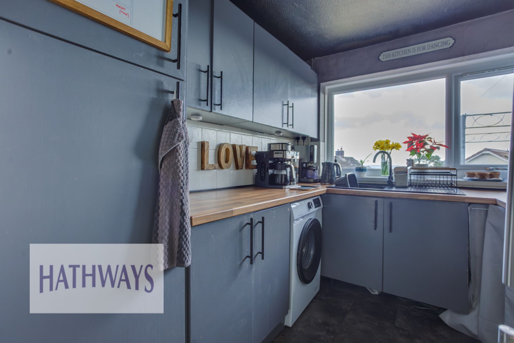 2 bed semi-detached bungalow for sale in The Links, Pontypool 9