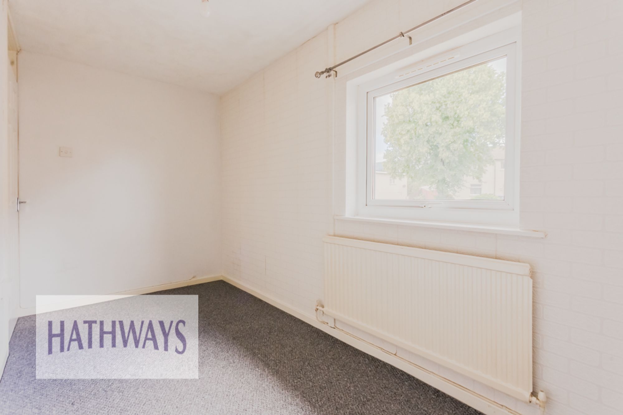 2 bed flat for sale in Greenmeadow Way, Cwmbran  - Property Image 9