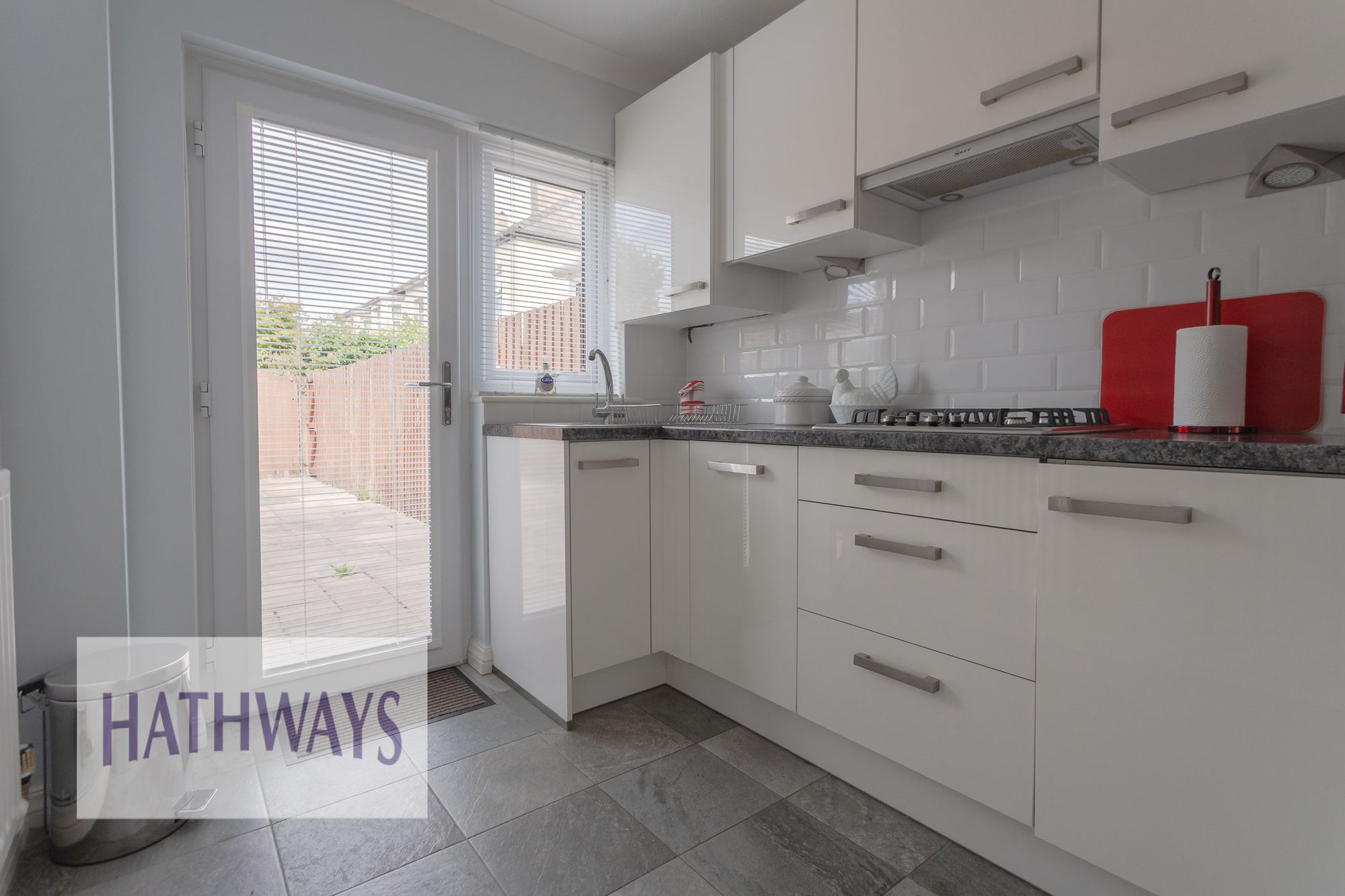 2 bed mid-terraced house for sale in Roman Gates, Caerleon, NP18  - Property Image 4