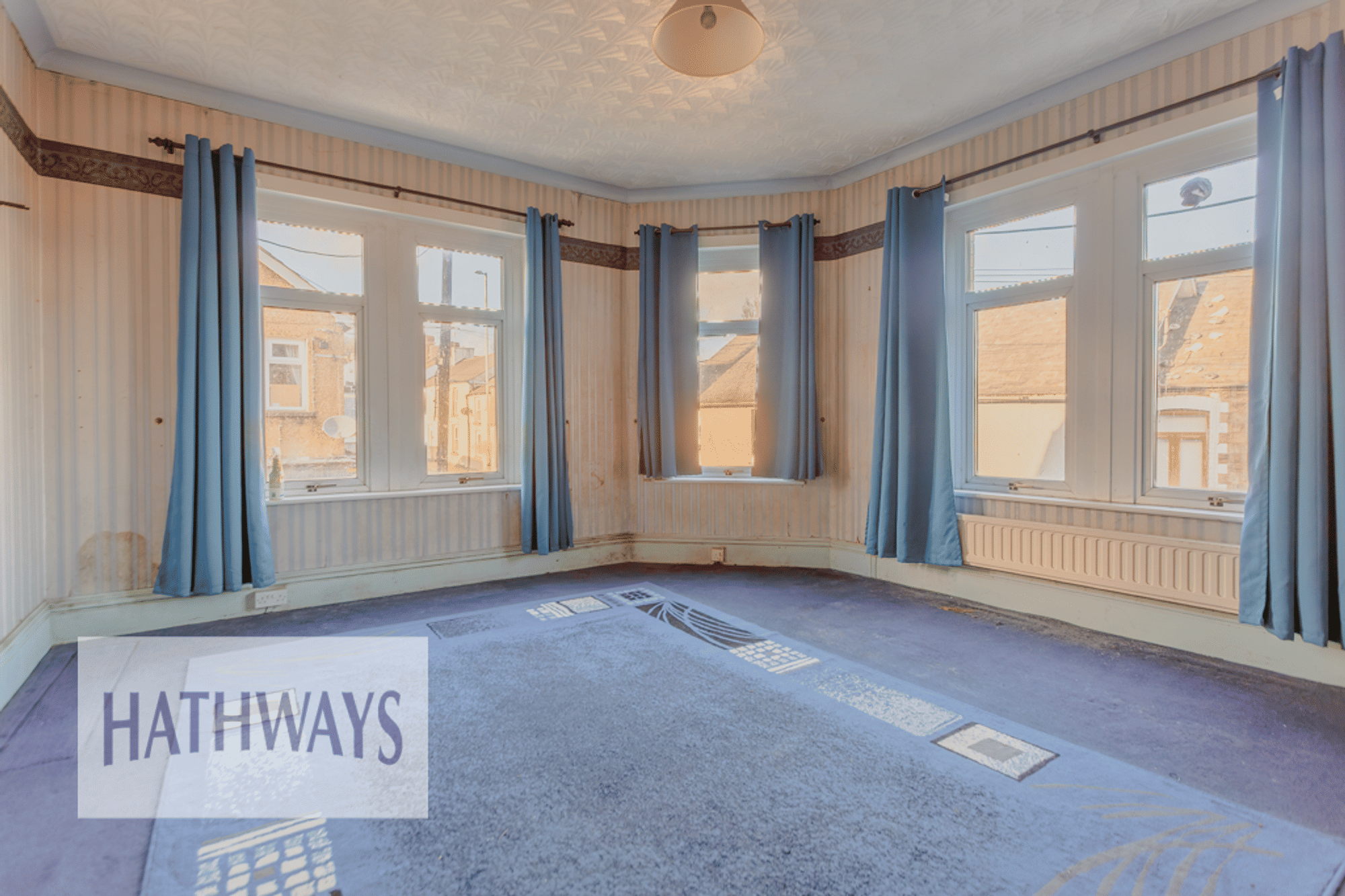 2 bed flat for sale in Alma Place, Pontypool 3