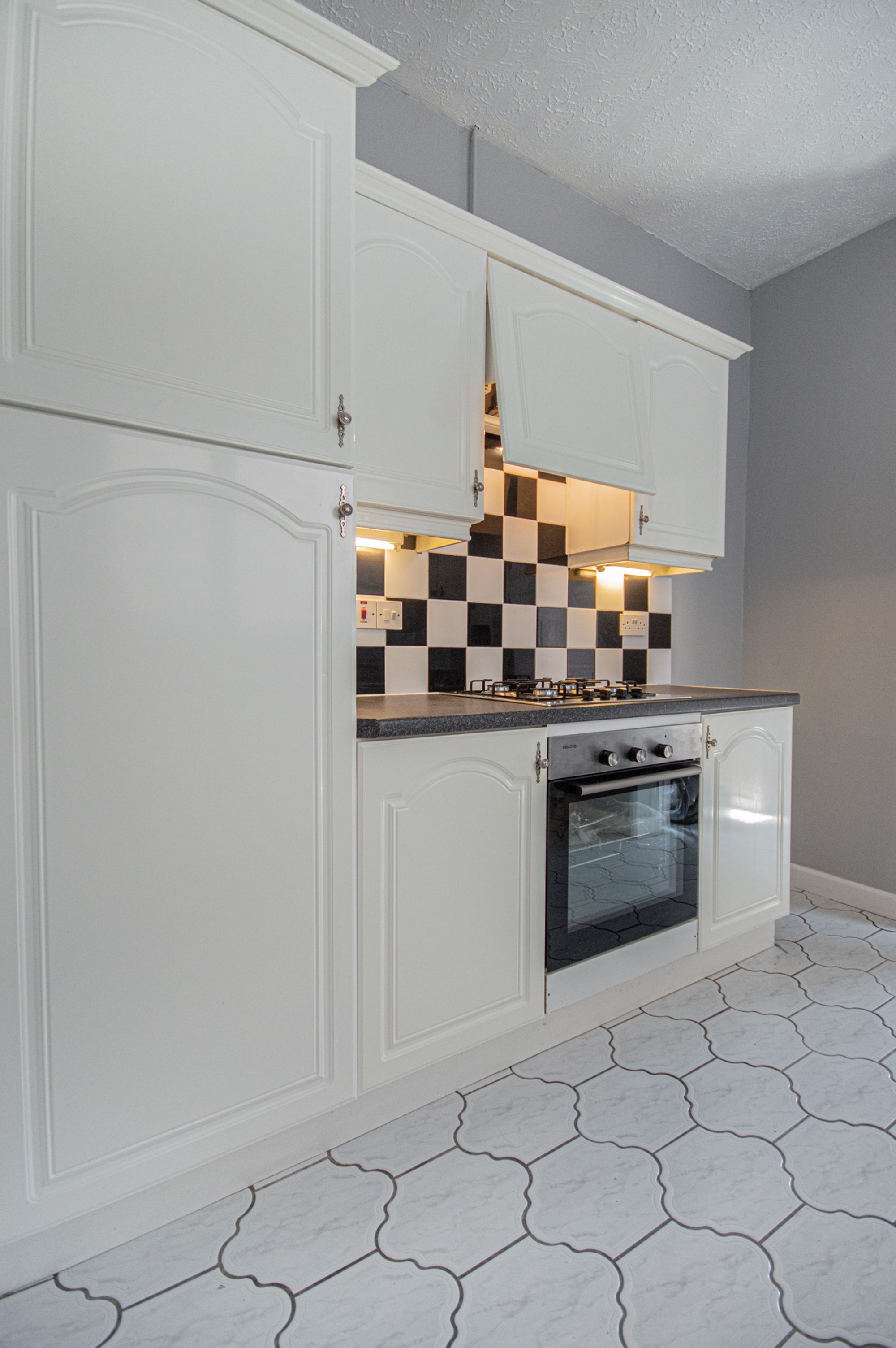 3 bed terraced house to rent in Wheeler Street, Newport 4