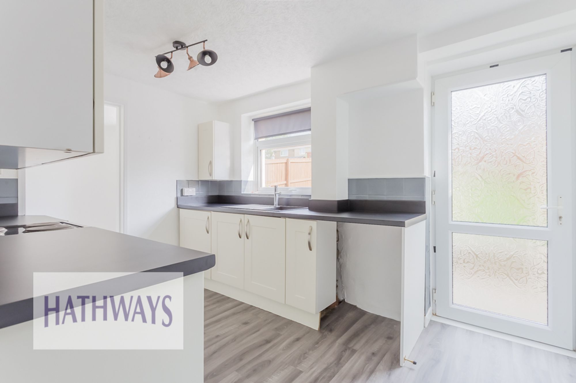 3 bed mid-terraced house for sale in North Road, Cwmbran 15