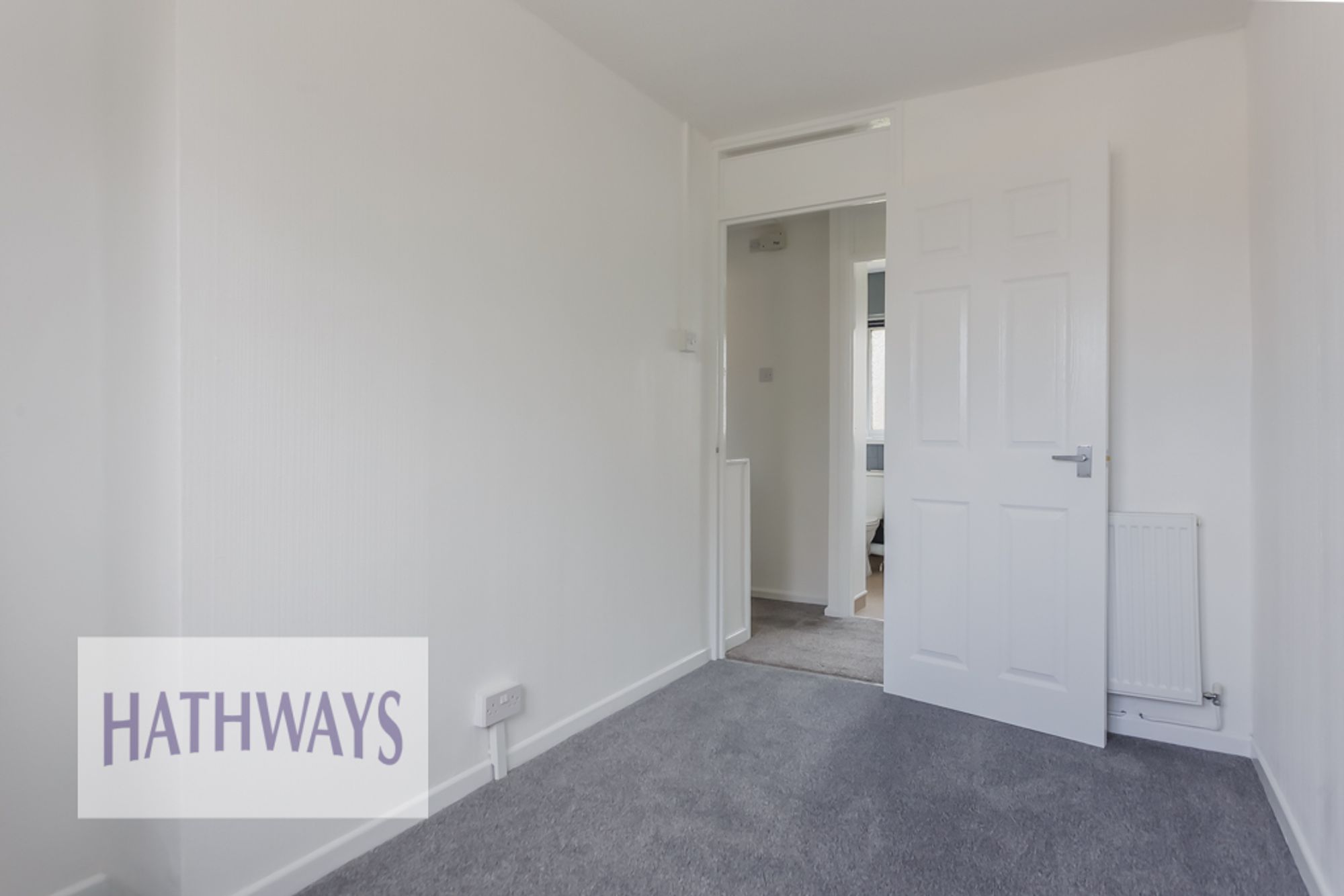 3 bed mid-terraced house for sale in North Road, Cwmbran 32