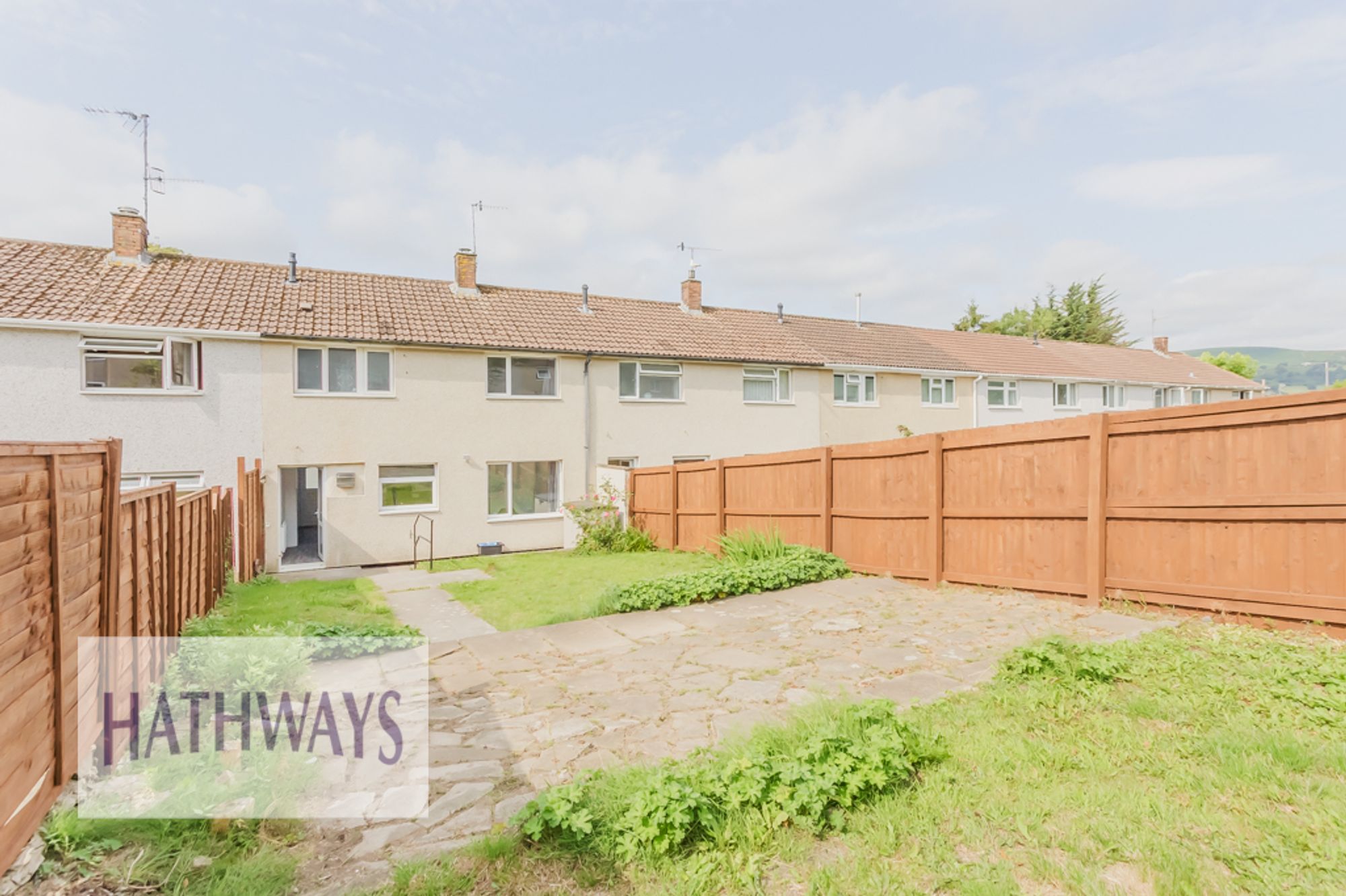 3 bed mid-terraced house for sale in North Road, Cwmbran 40