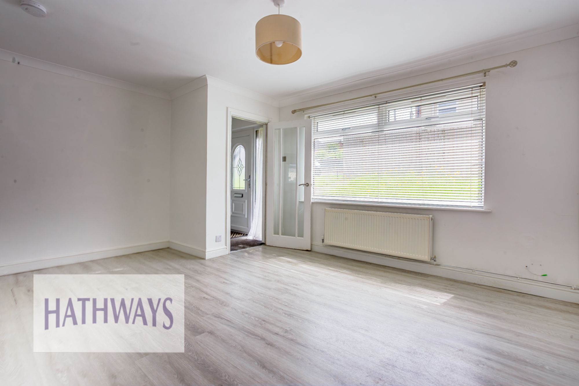 3 bed terraced house to rent in Caroline Road, Pontypool 4