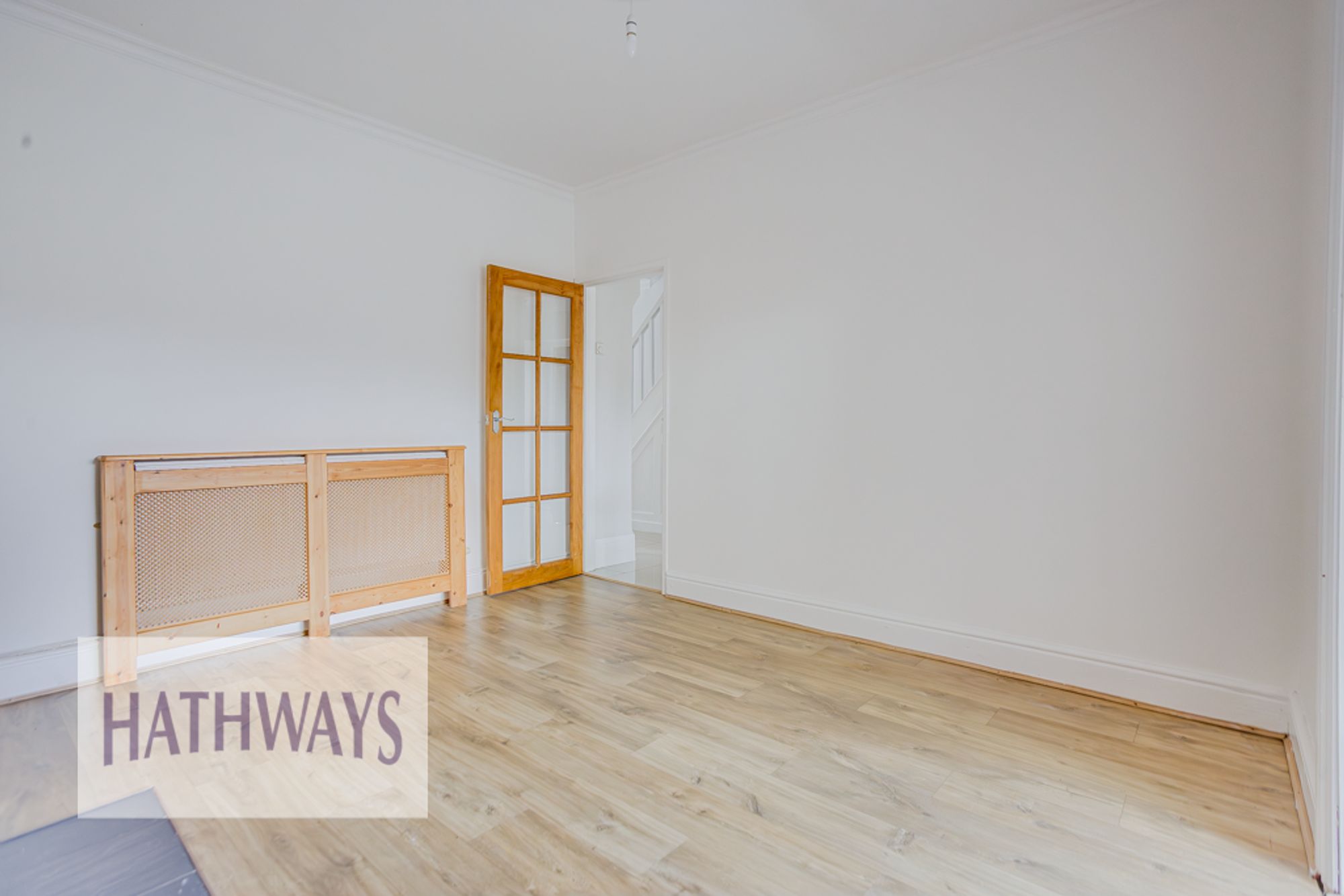 3 bed semi-detached house to rent in Hillcrest Road, Pontypool 11