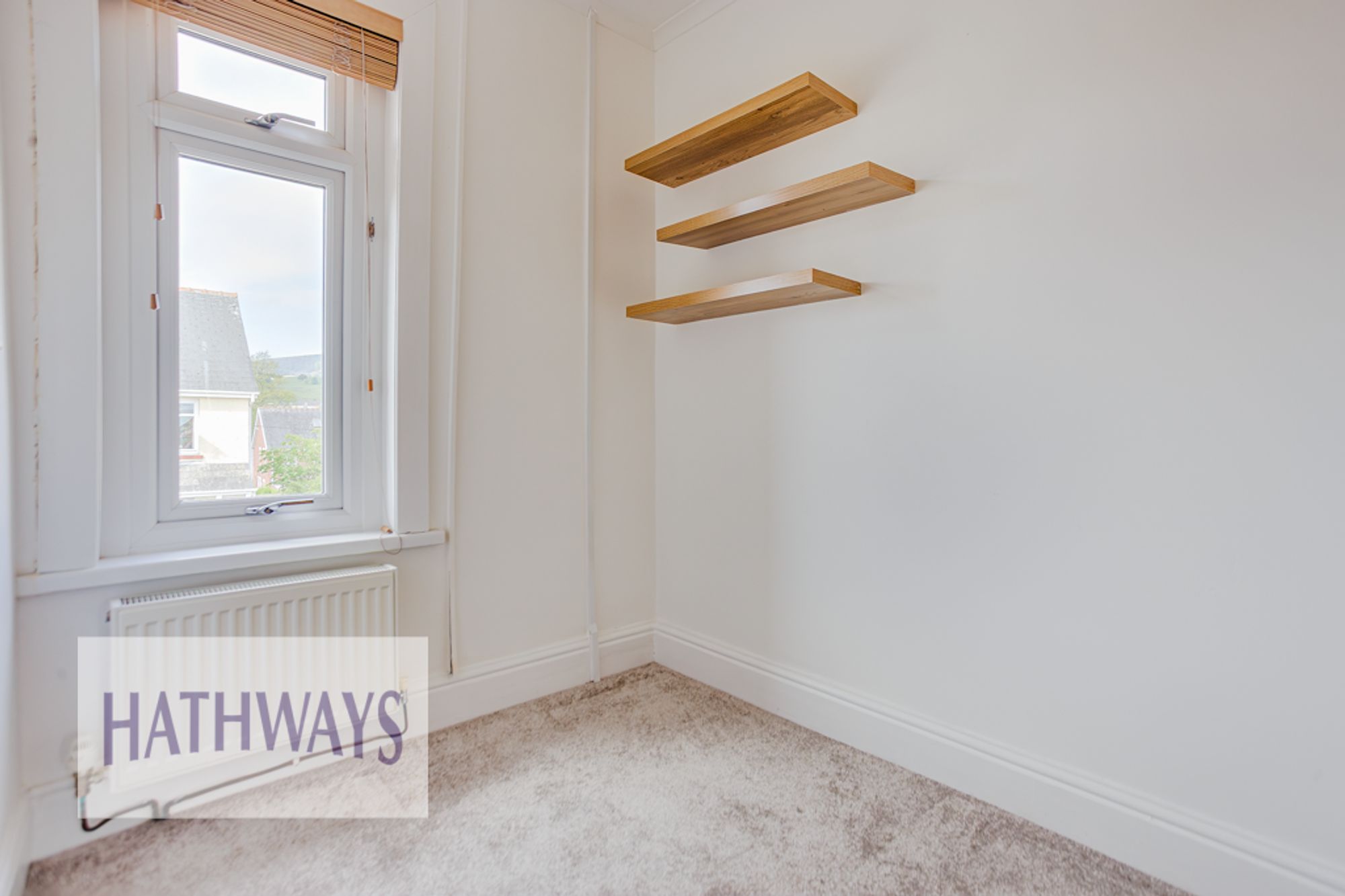 3 bed semi-detached house to rent in Hillcrest Road, Pontypool 33