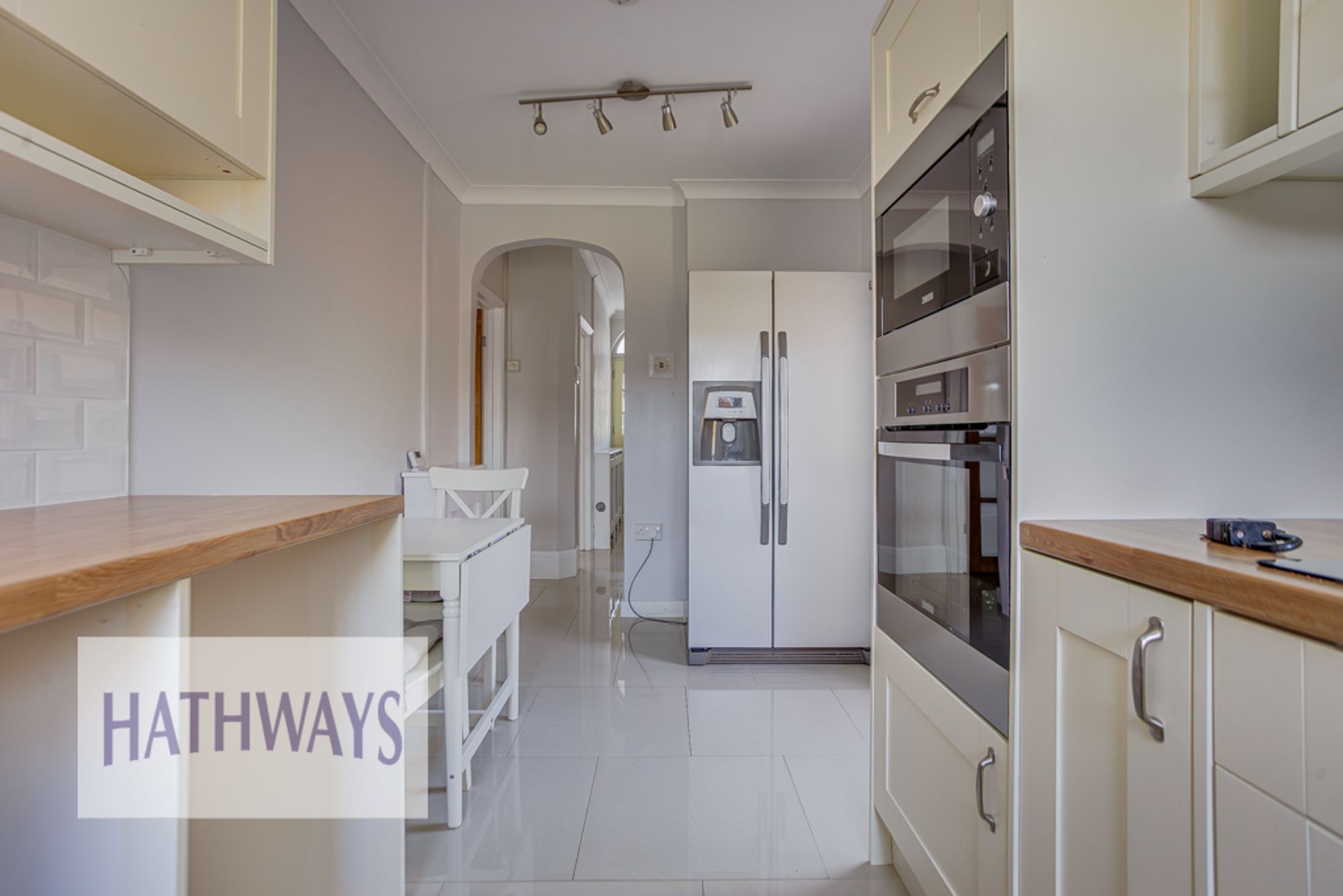 3 bed semi-detached house to rent in Hillcrest Road, Pontypool 9