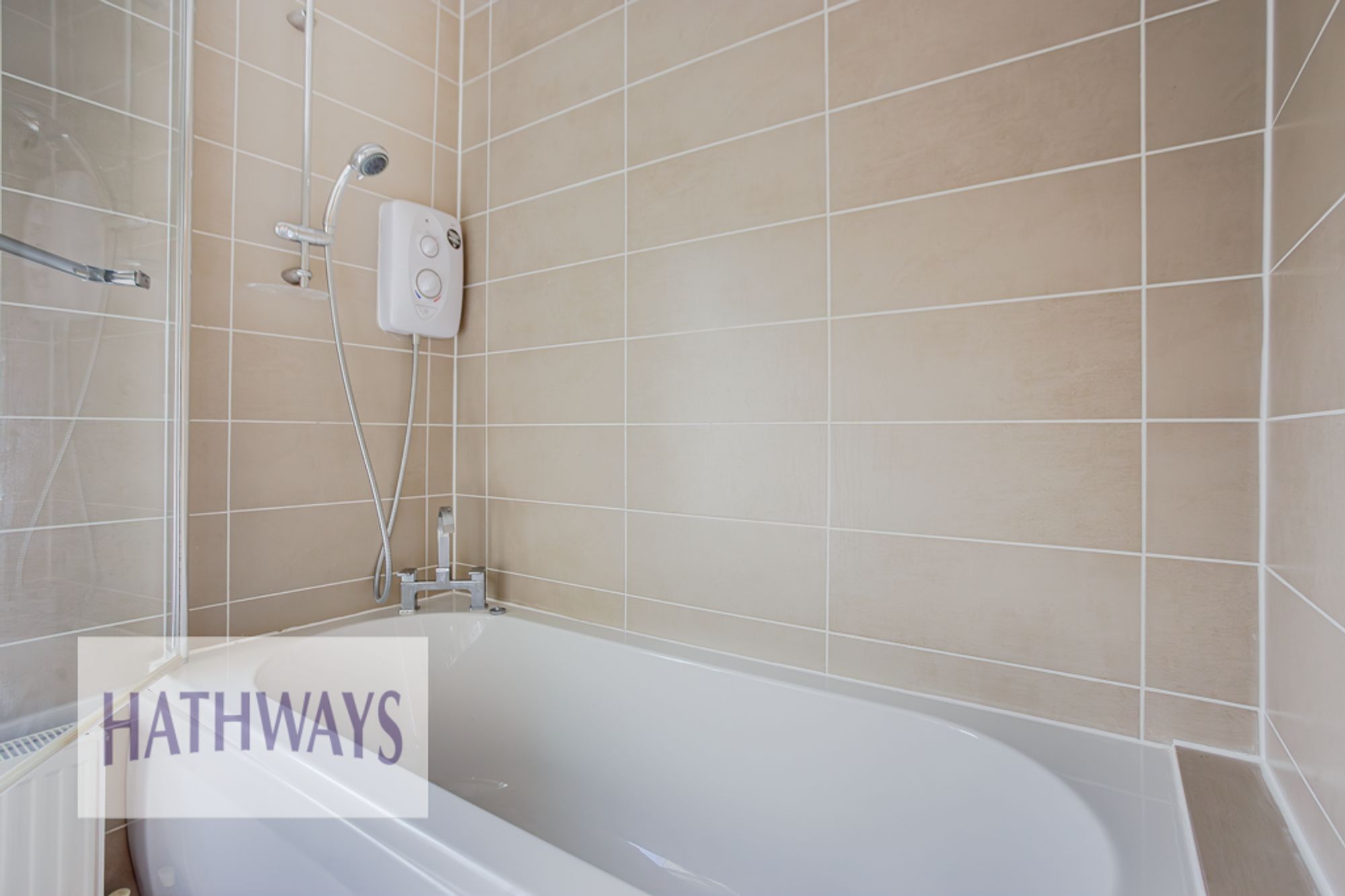 3 bed semi-detached house to rent in Hillcrest Road, Pontypool 21