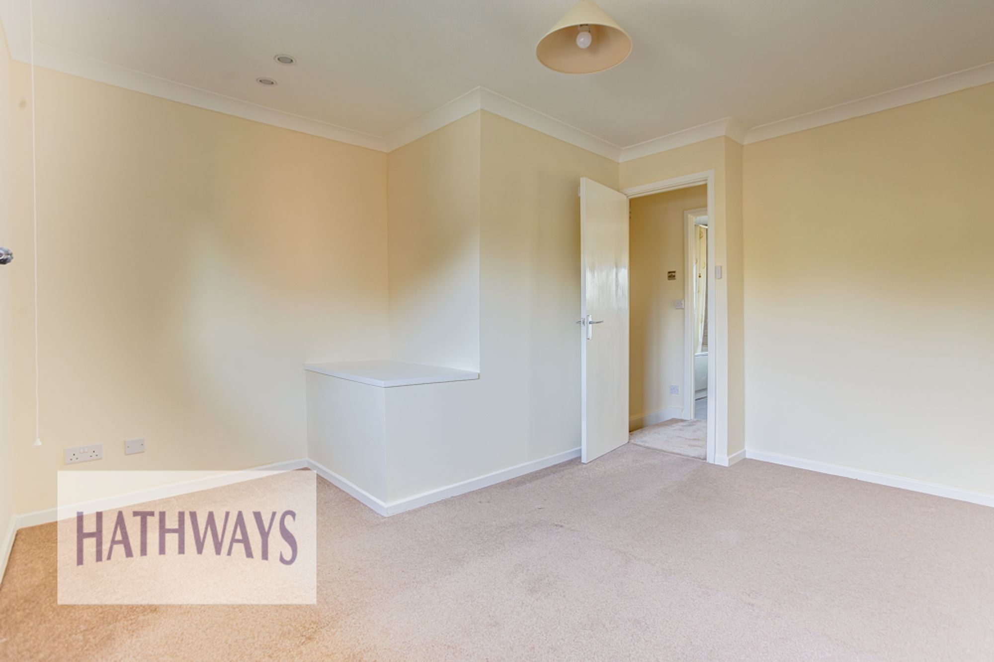 2 bed house to rent in St. Davids Crescent, Newport  - Property Image 9