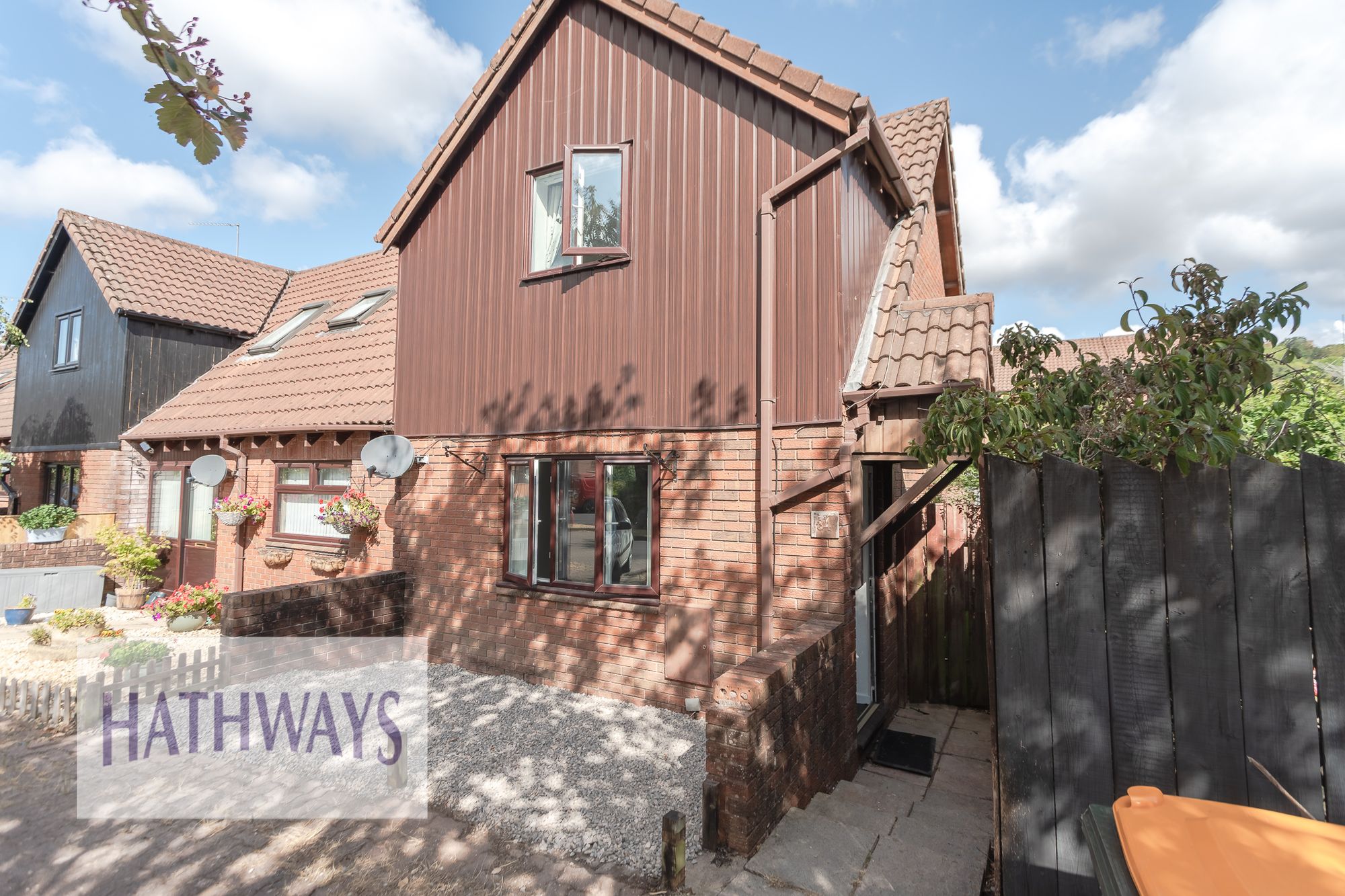 1 bed terraced house to rent in White Ash Glade, Caerleon, NP18