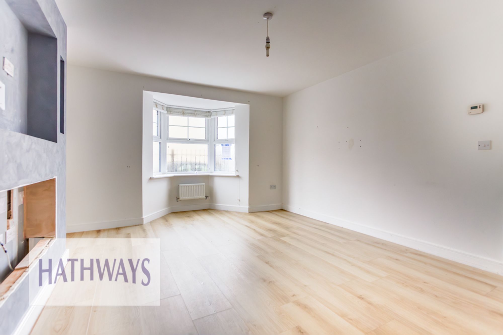 4 bed semi-detached house for sale in Stryd Camlas, Cwmbran  - Property Image 7