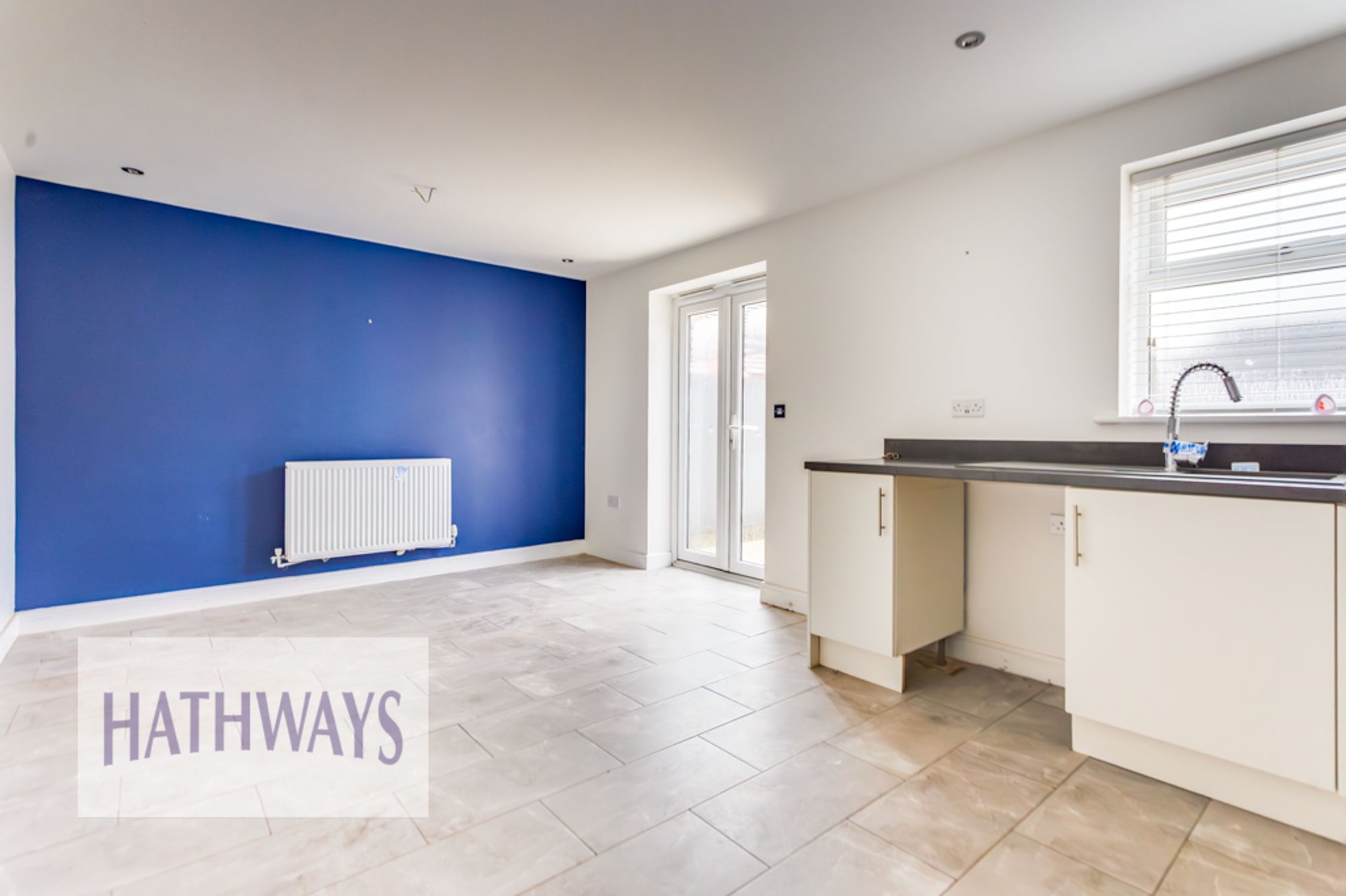 4 bed semi-detached house for sale in Stryd Camlas, Cwmbran 12