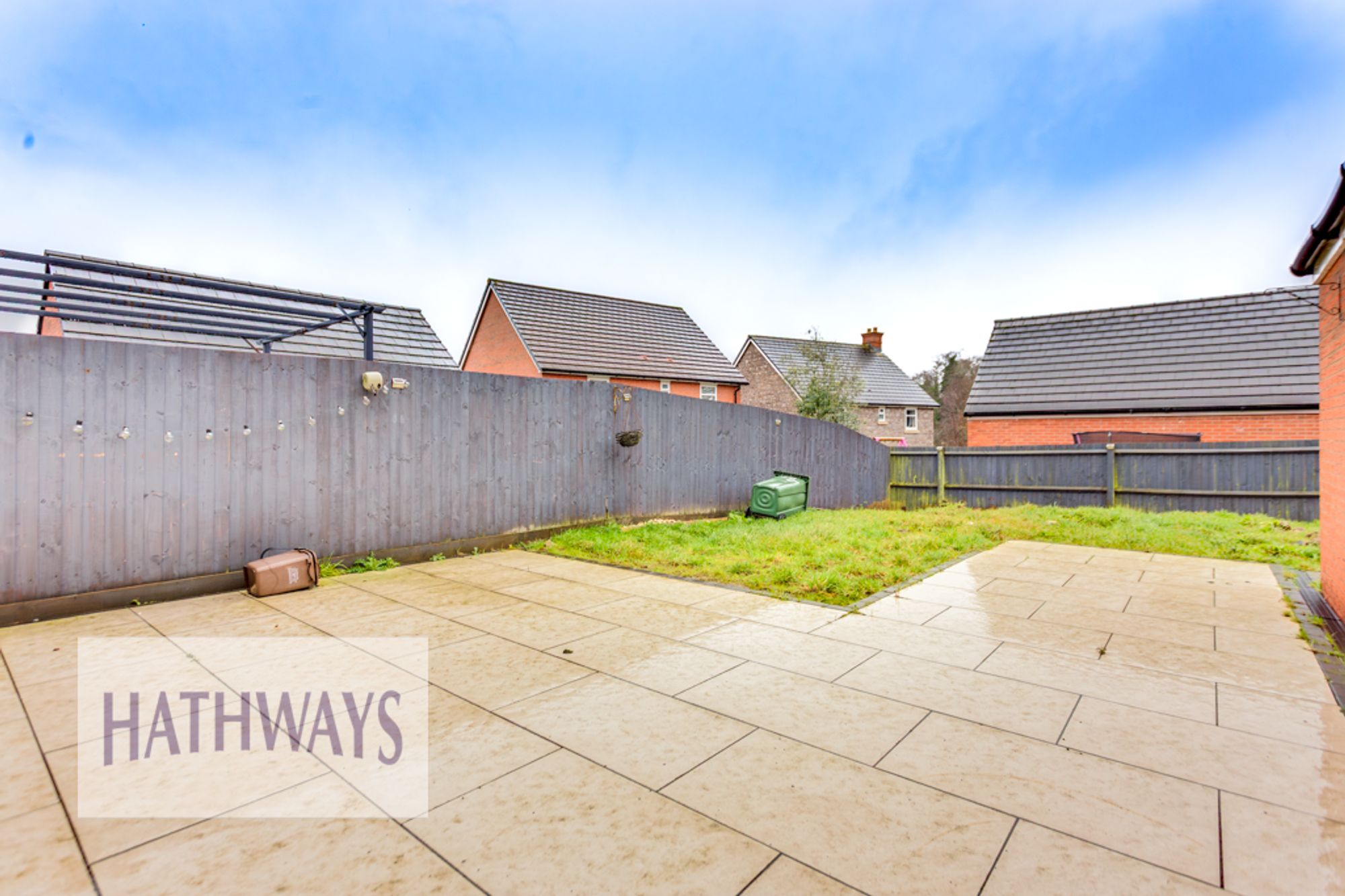 4 bed semi-detached house for sale in Stryd Camlas, Cwmbran  - Property Image 32