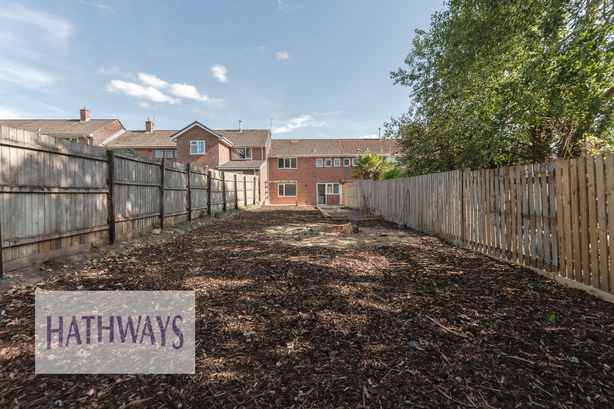 3 bed terraced house to rent in Bryn Garw, Croesyceiliog, NP44 35