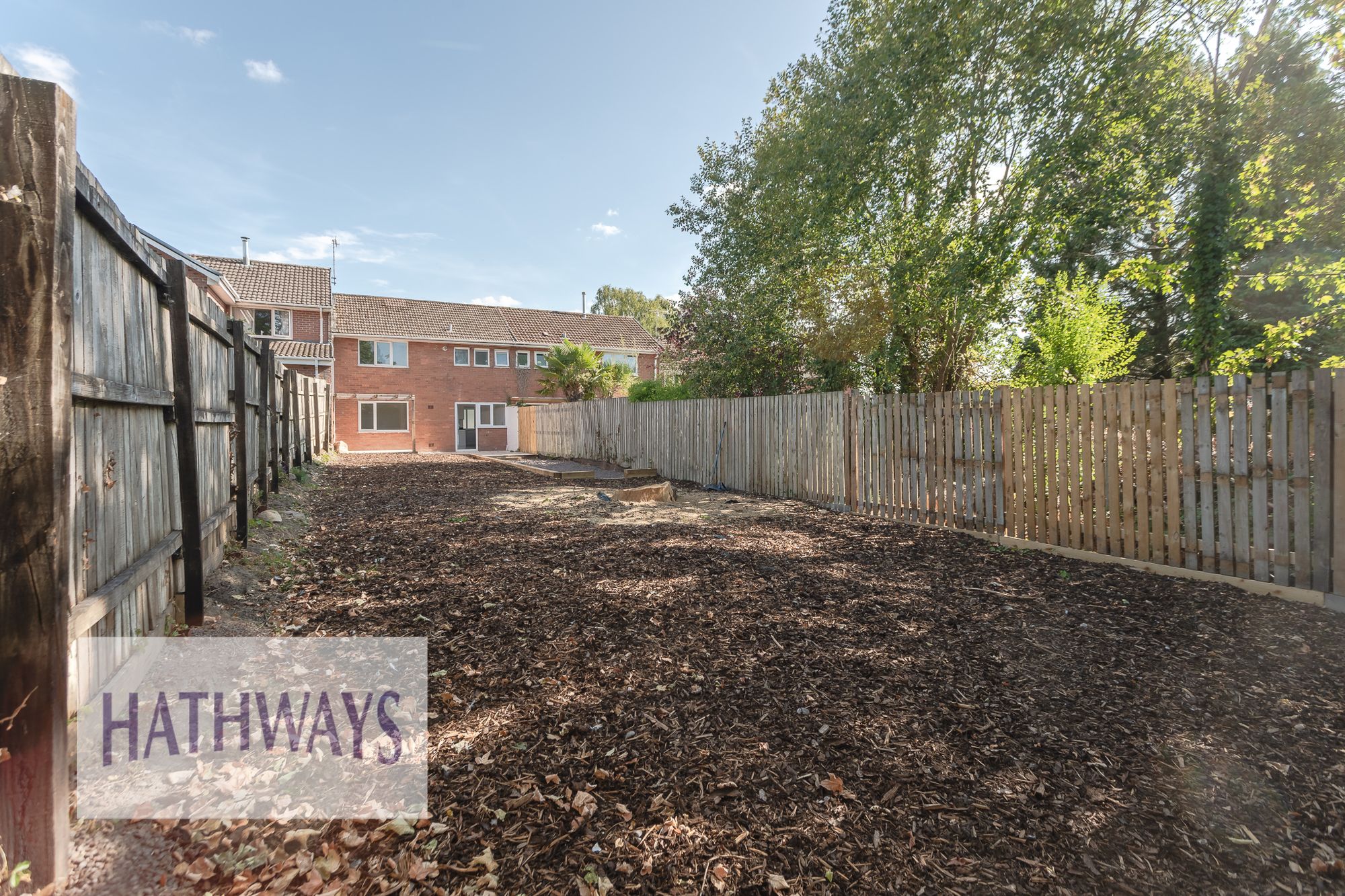 3 bed terraced house to rent in Bryn Garw, Croesyceiliog, NP44 39