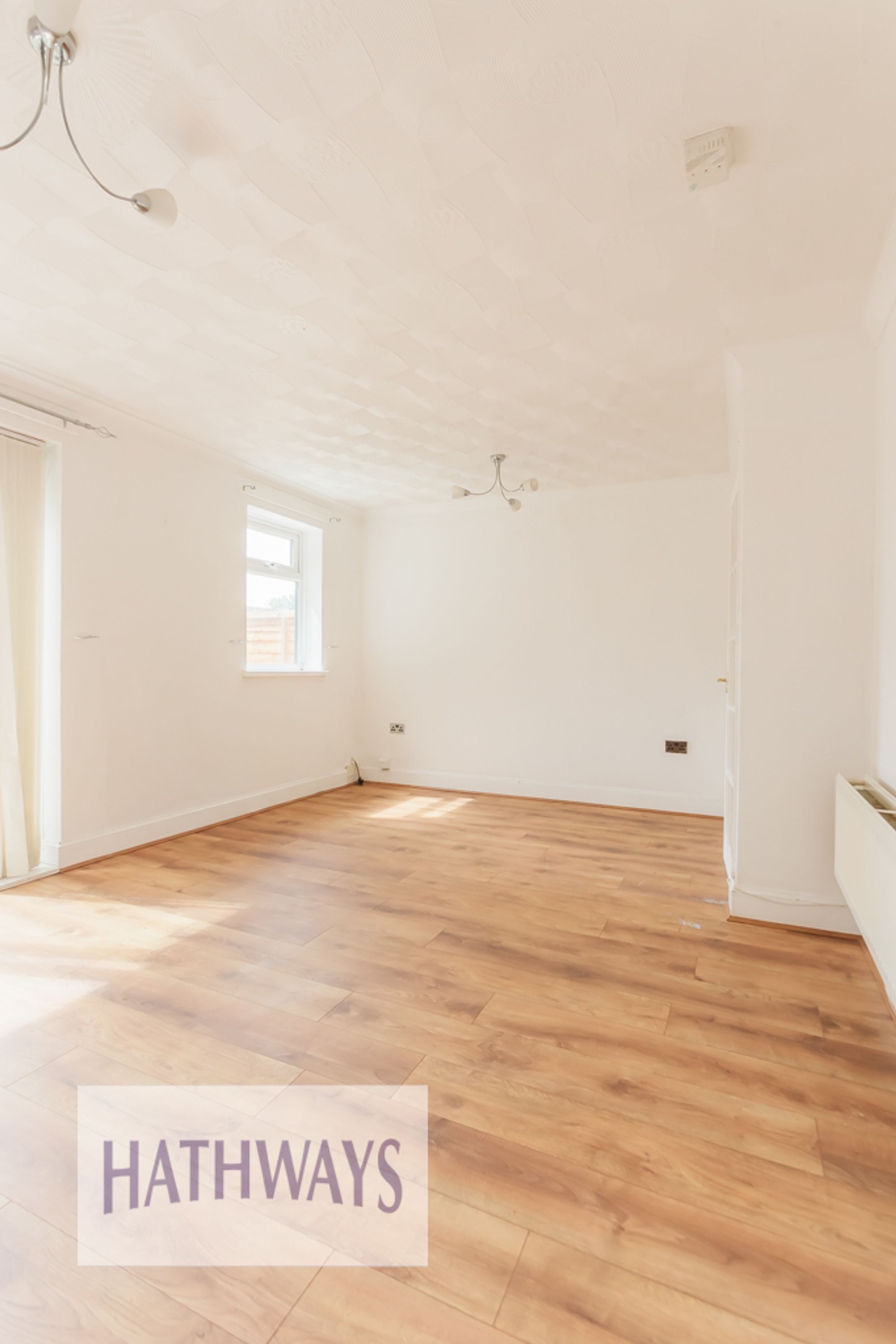 3 bed for sale in Coleford Path, Cwmbran  - Property Image 7