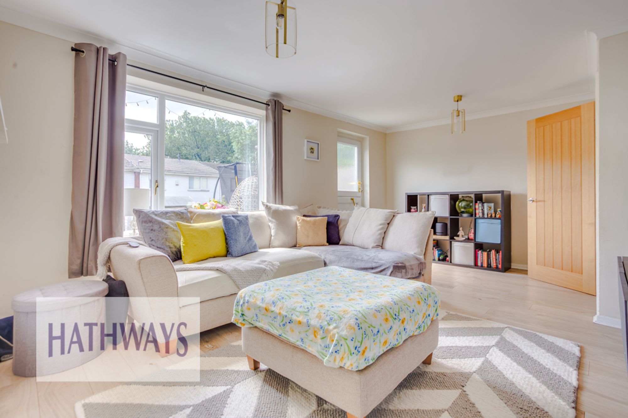 3 bed terraced house to rent in Ellwood Path, Cwmbran 3