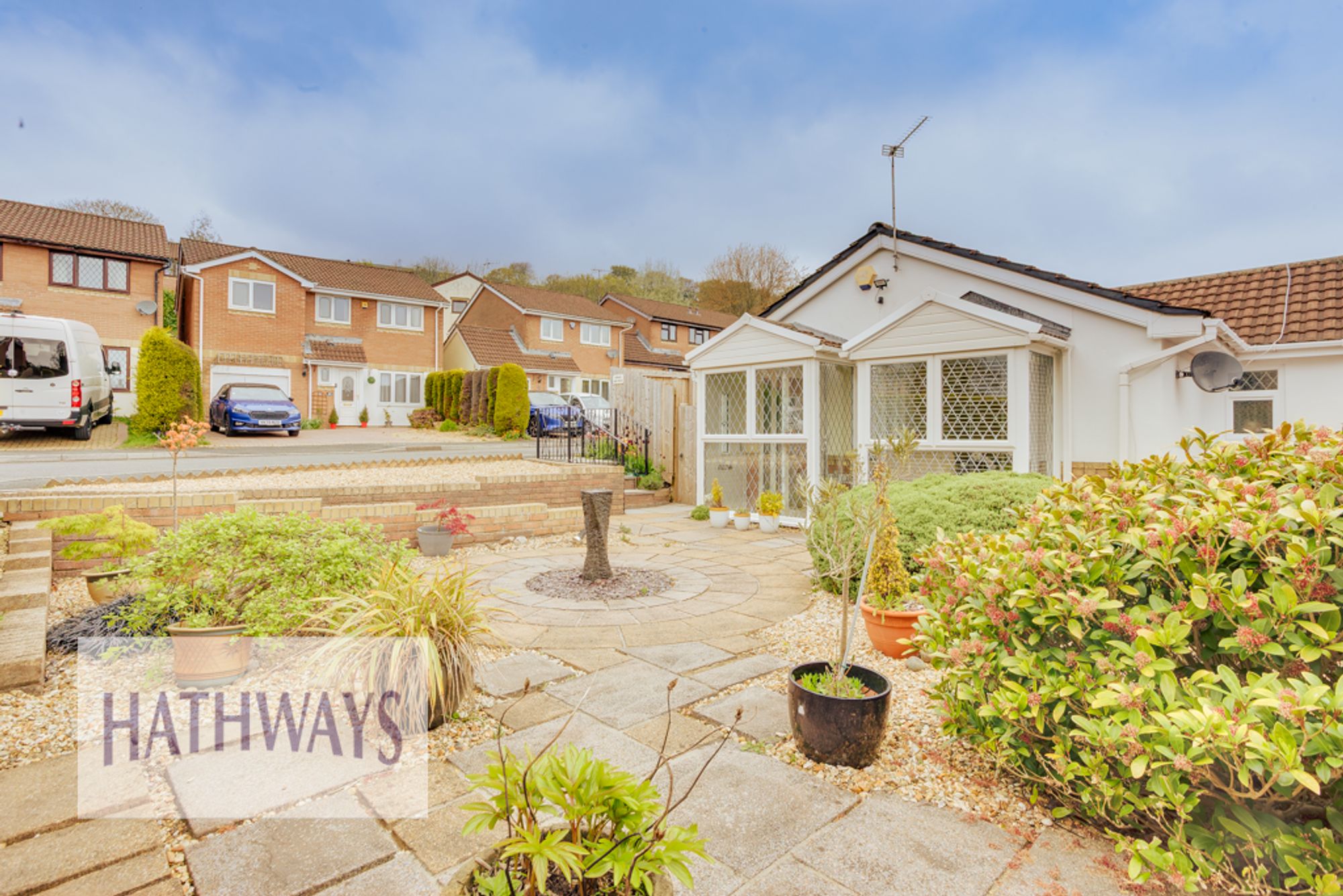 2 bed detached bungalow for sale in Oaklands View, Cwmbran  - Property Image 3