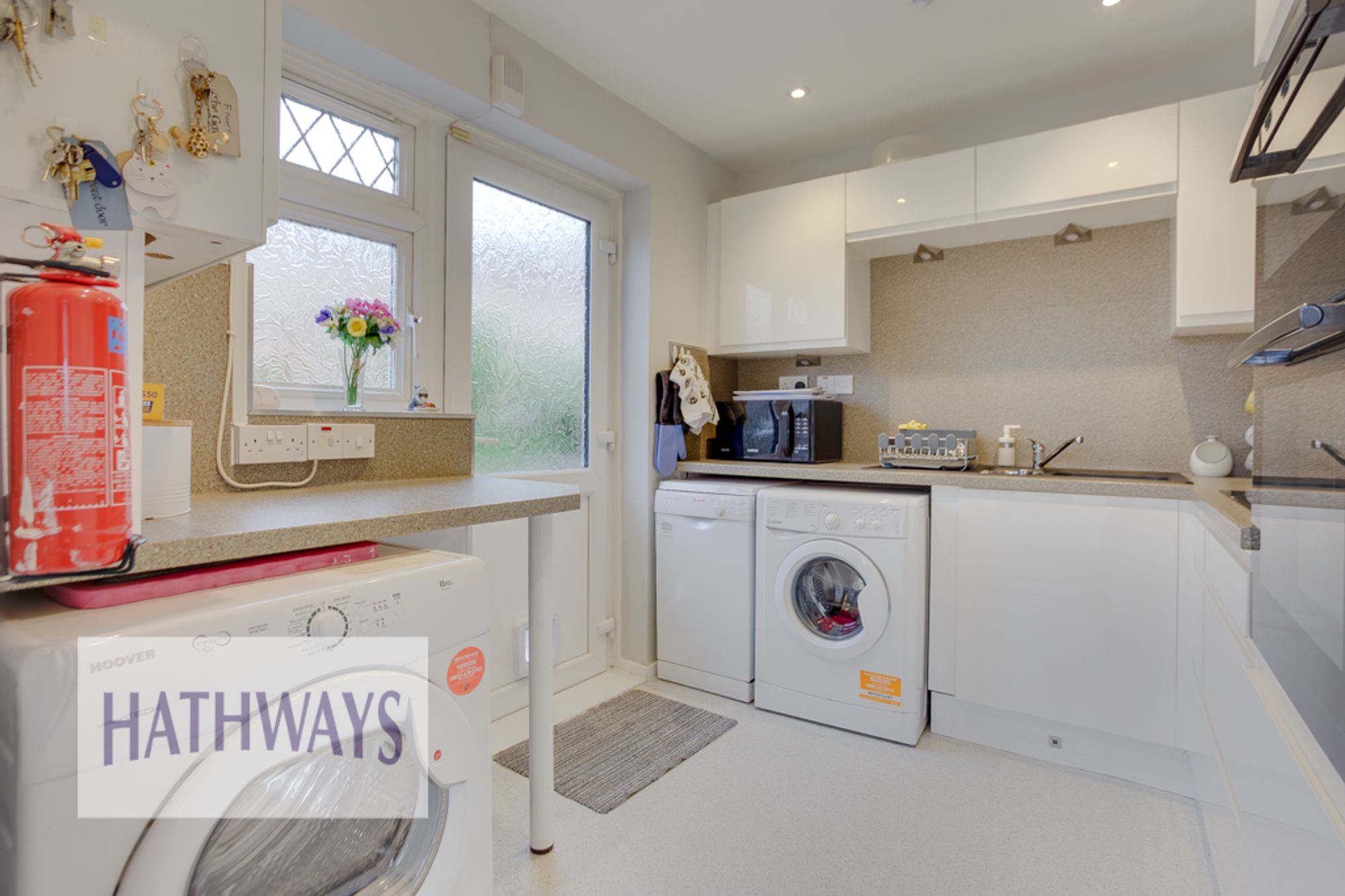2 bed detached bungalow for sale in Oaklands View, Cwmbran 8