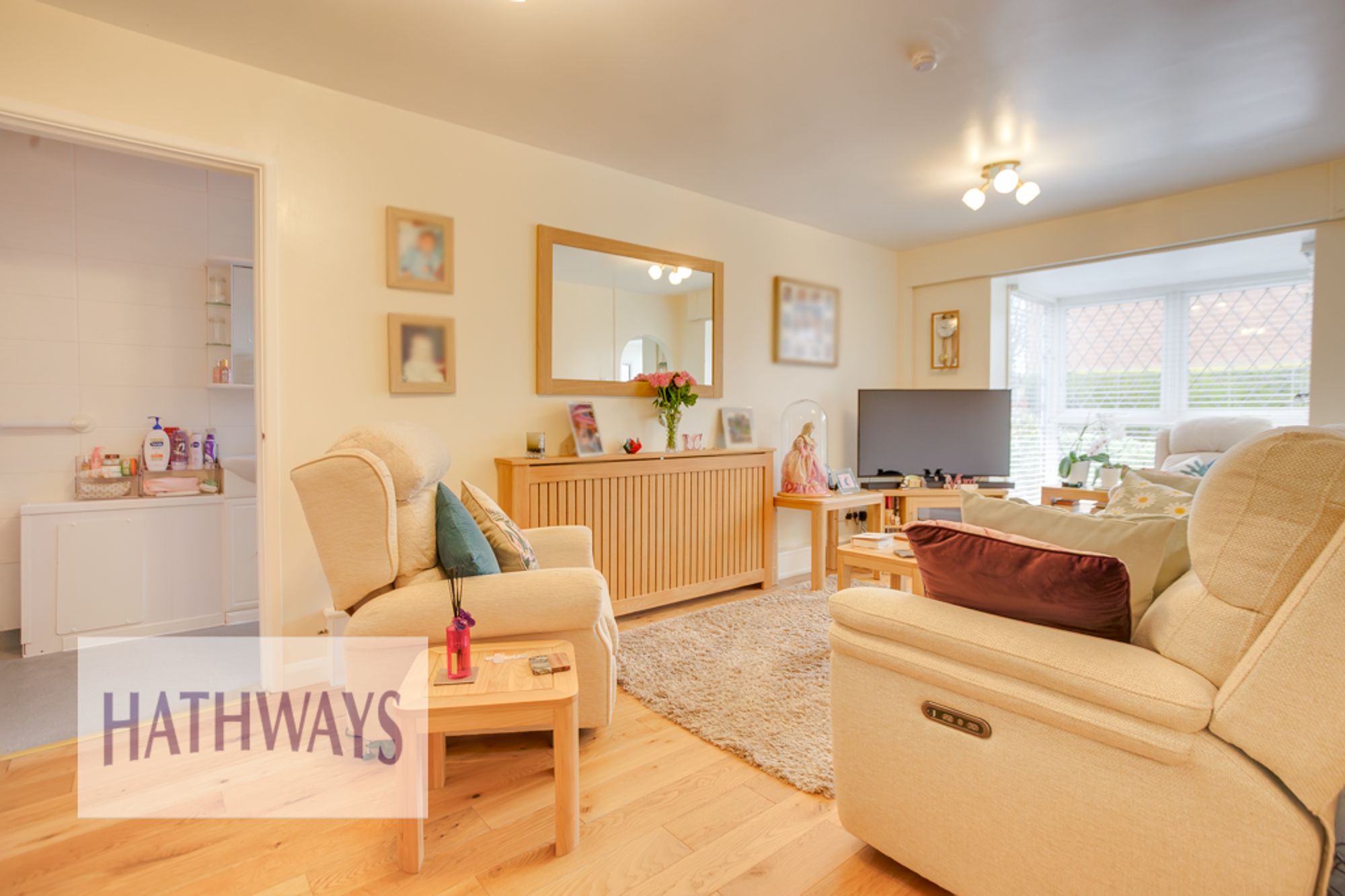 2 bed detached bungalow for sale in Oaklands View, Cwmbran 10