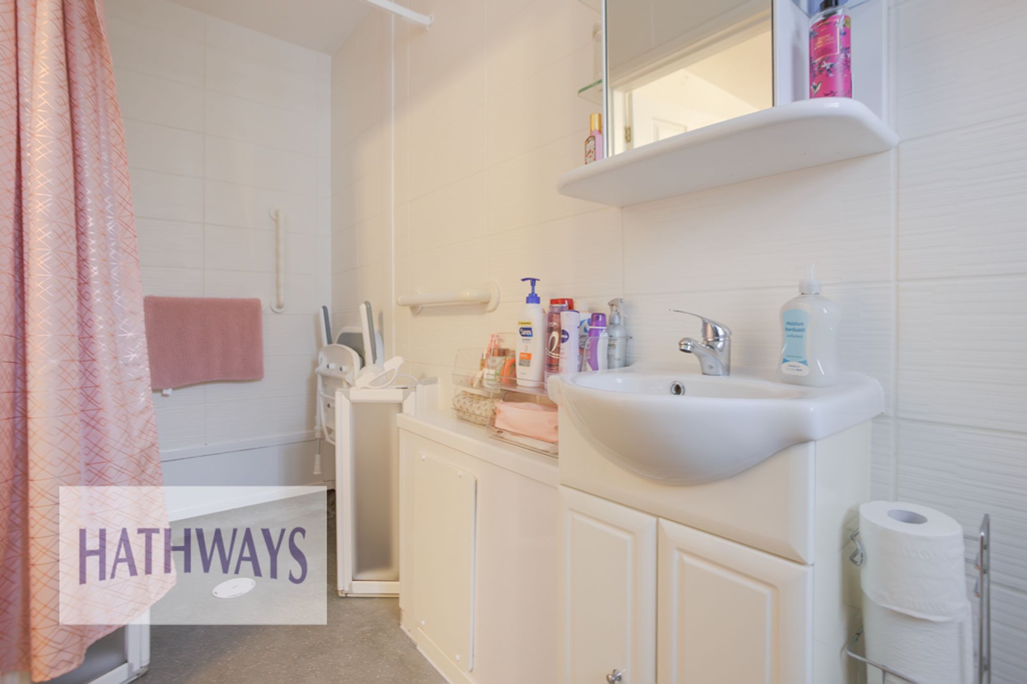 2 bed detached bungalow for sale in Oaklands View, Cwmbran  - Property Image 22