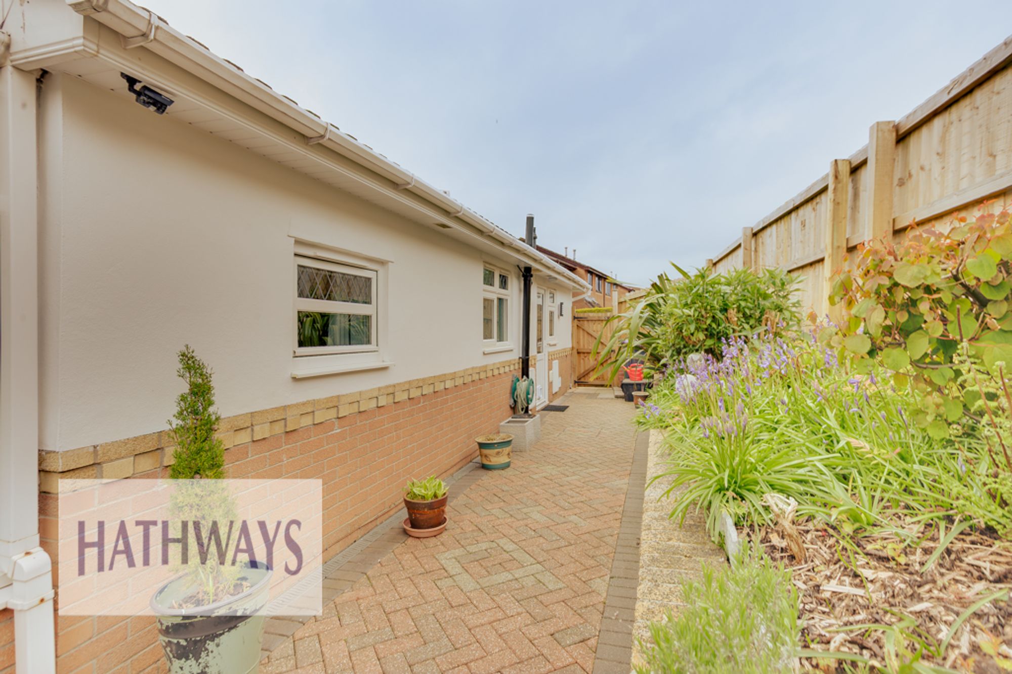 2 bed detached bungalow for sale in Oaklands View, Cwmbran  - Property Image 32