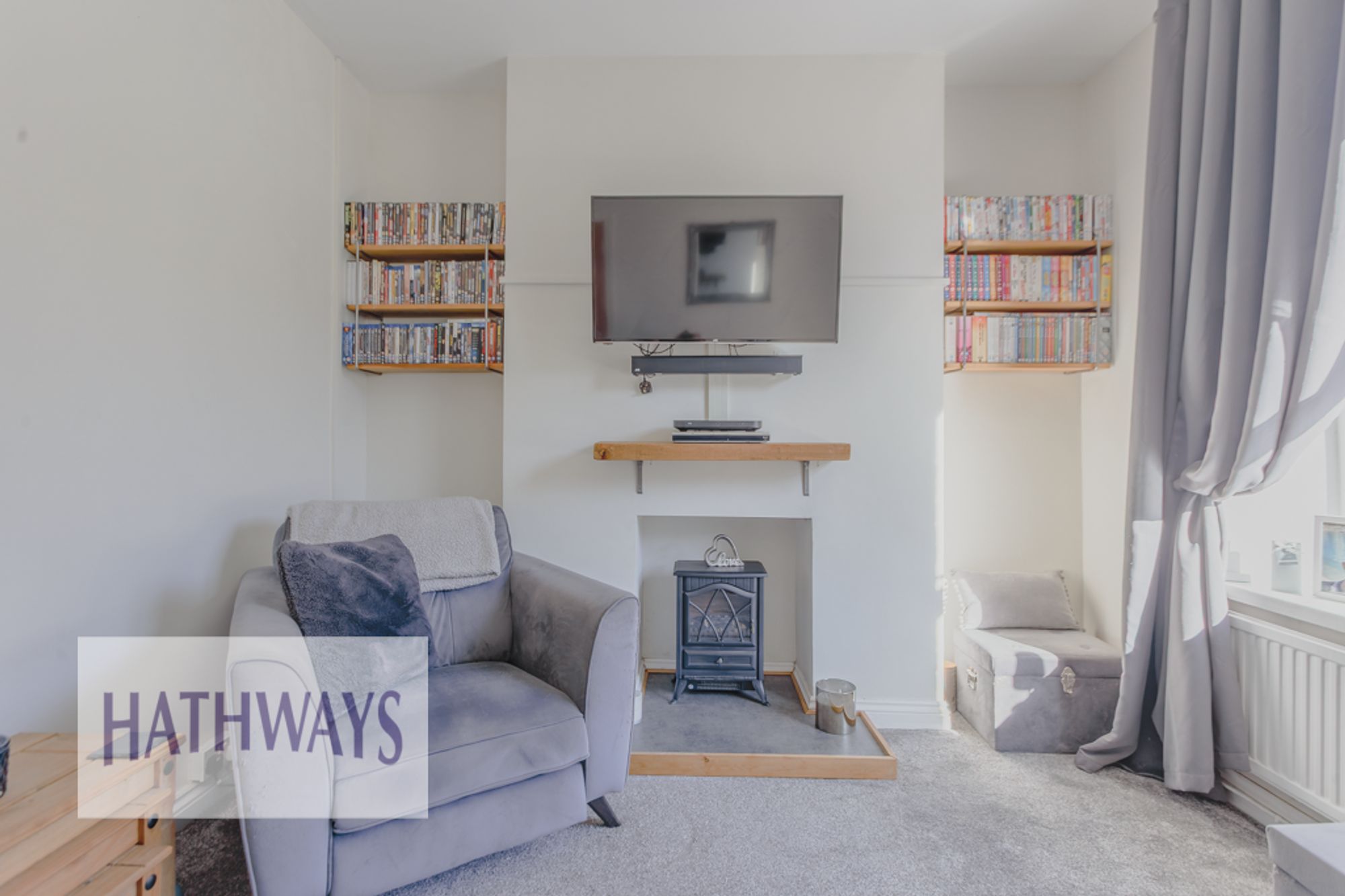 2 bed mid-terraced house for sale in Osborne Road, Pontypool  - Property Image 5