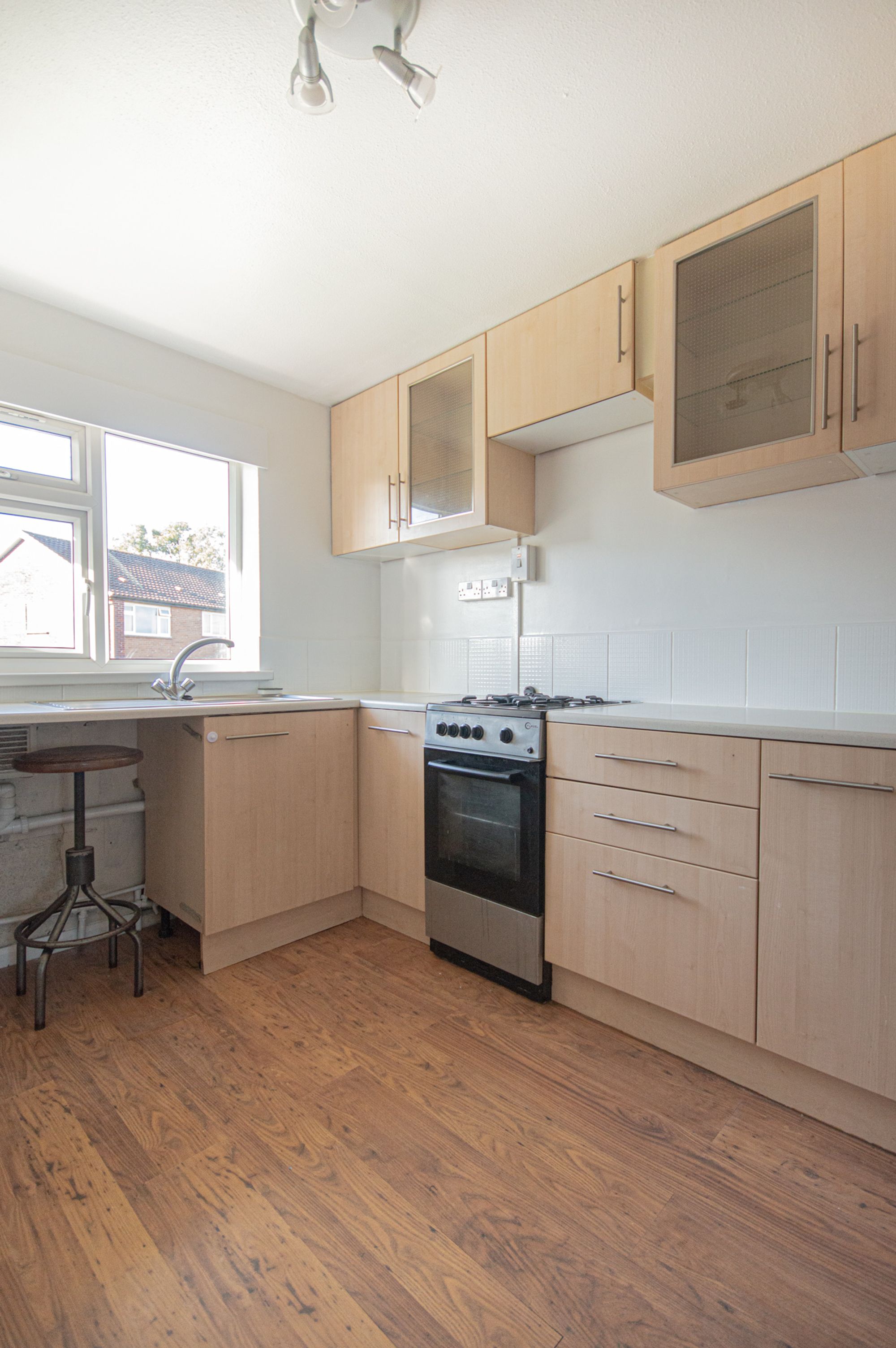 2 bed flat to rent in Anglesey Court, Newport 4