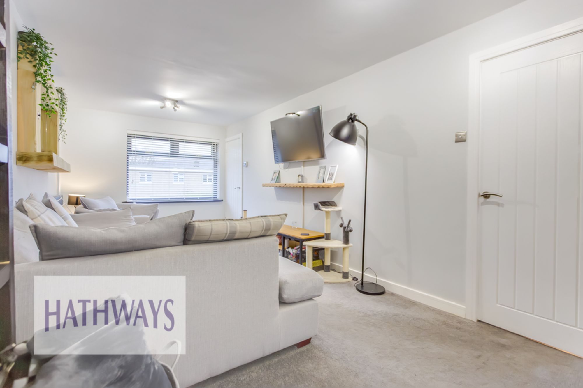 3 bed terraced house for sale in Chepstow Rise, Cwmbran 7