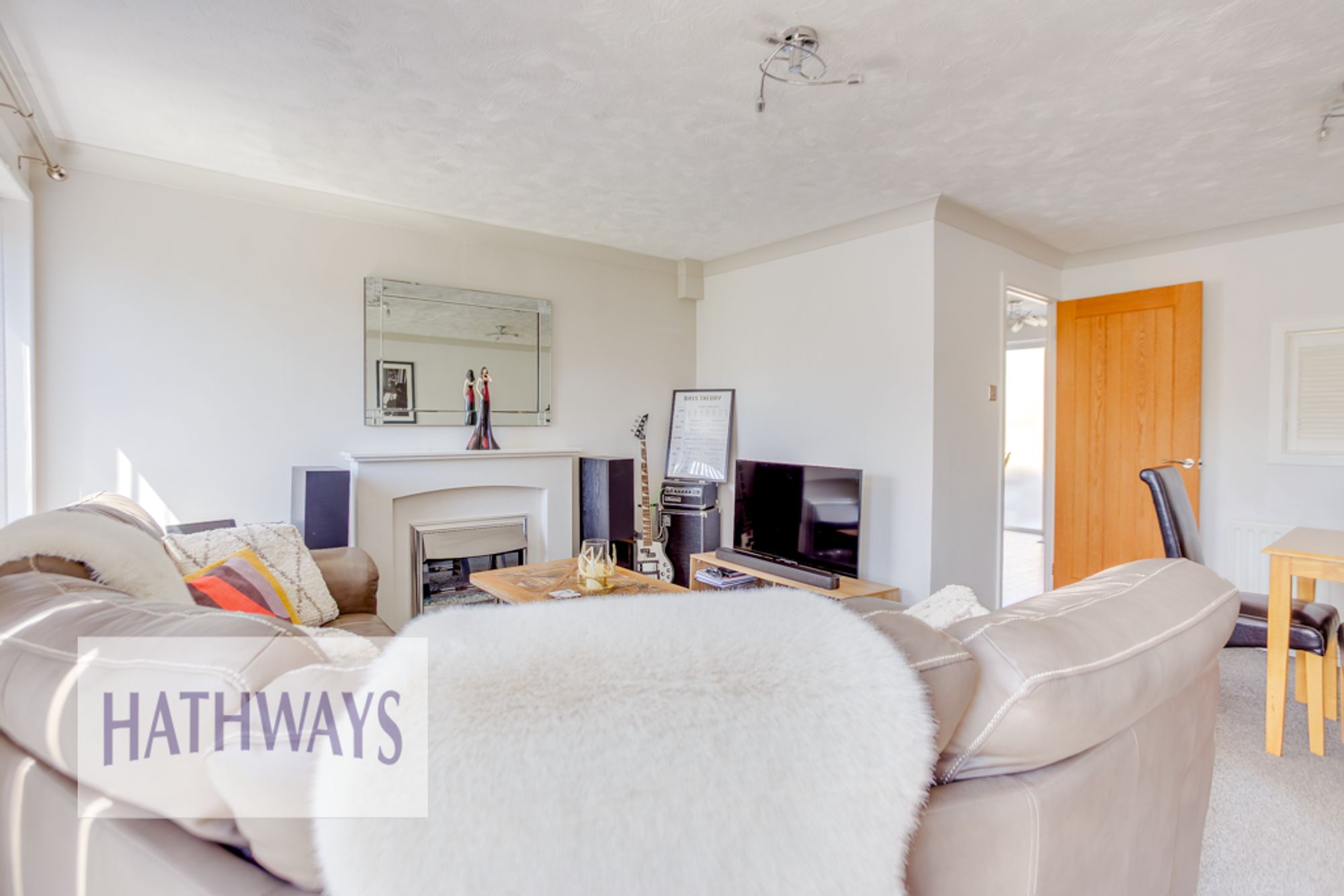 3 bed semi-detached house for sale in Walnut Drive, Newport  - Property Image 11