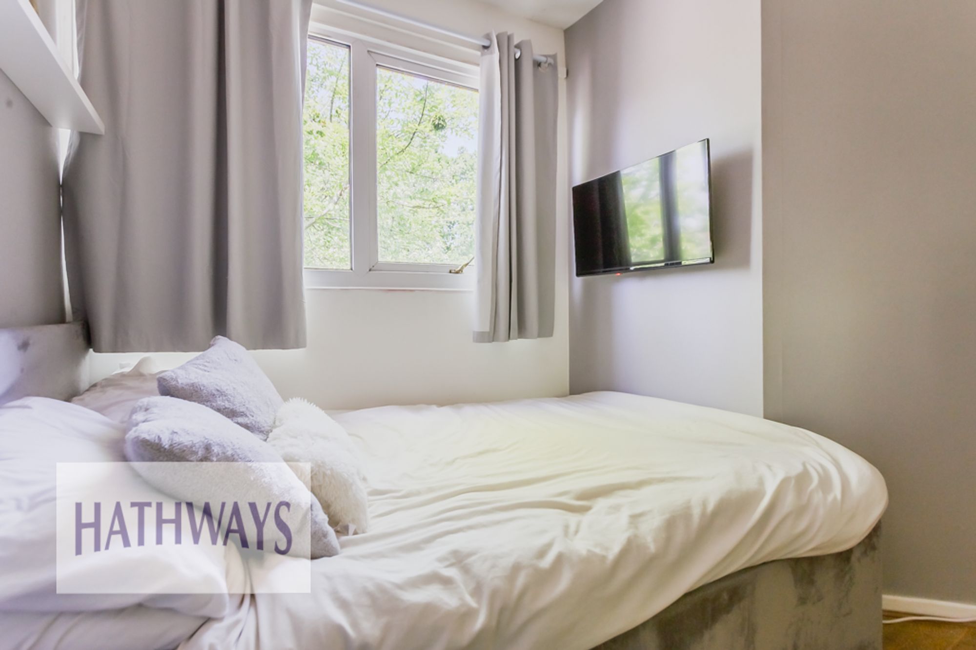 4 bed mid-terraced house for sale in Snowdon Court, Cwmbran  - Property Image 21