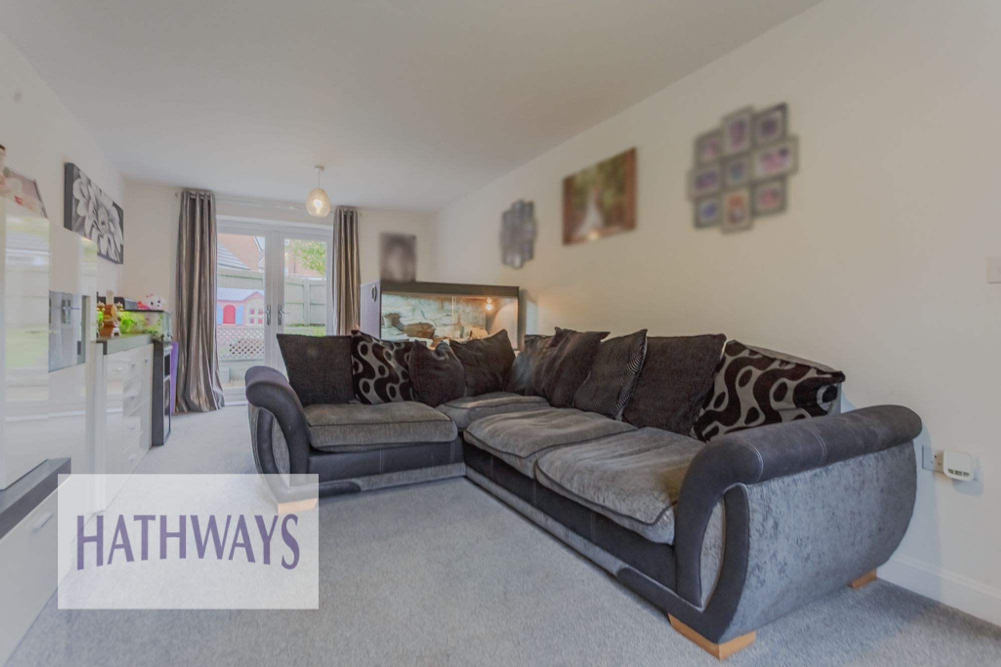 4 bed detached house for sale in Lon Gwenant, Cwmbran 3