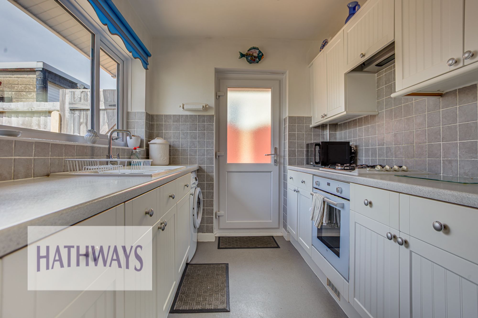2 bed semi-detached bungalow for sale in Heol Madoc, Pontypool  - Property Image 13