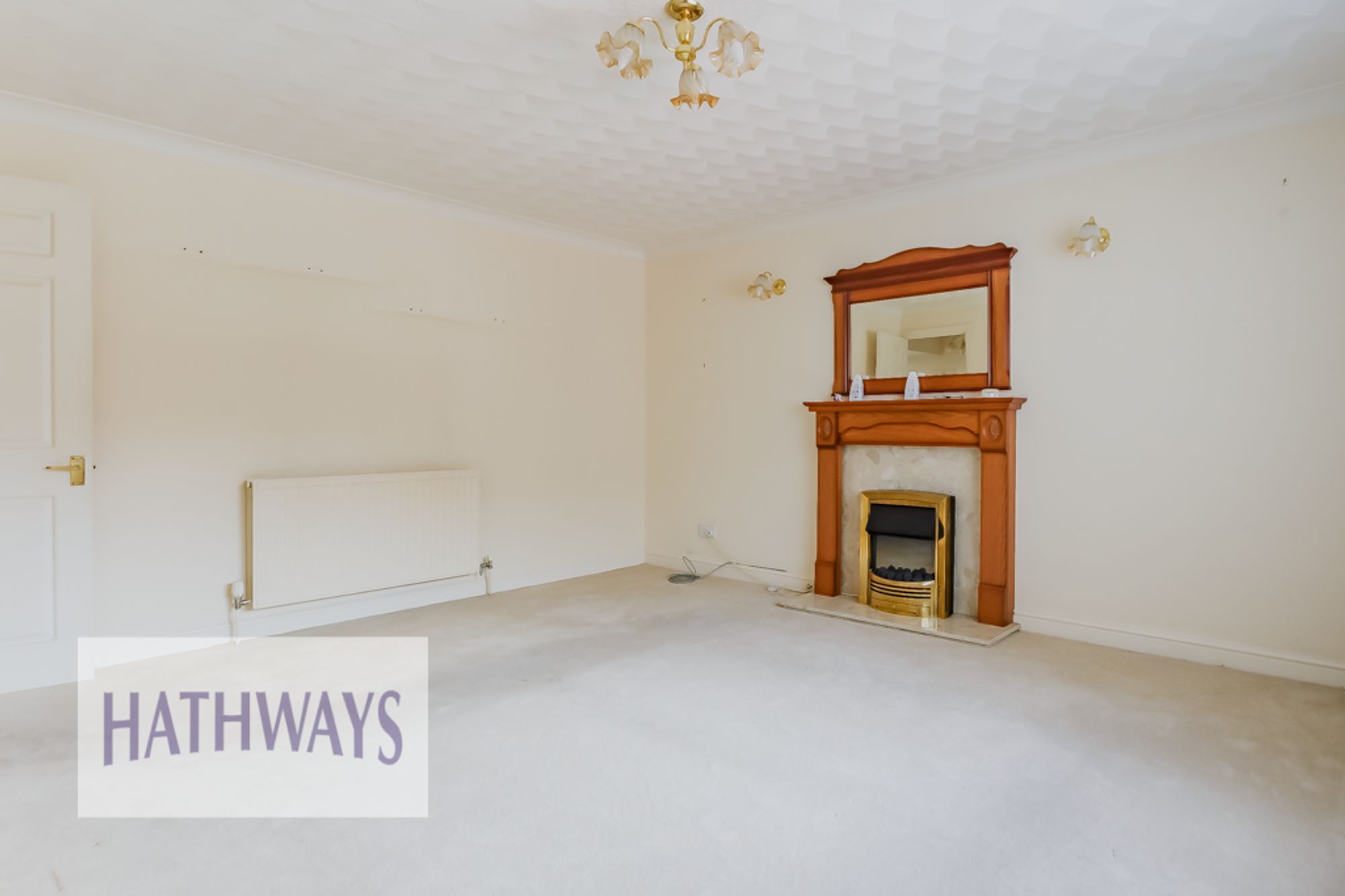 2 bed ground floor flat for sale in Croesyceiliog, Cwmbran 6
