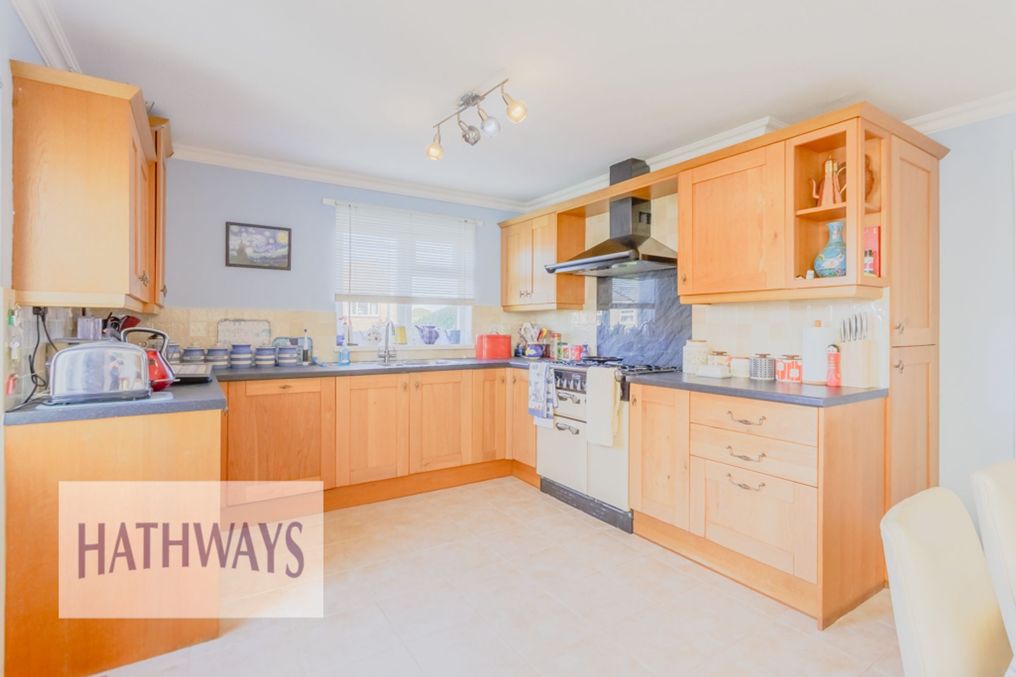 3 bed detached house for sale in Larch Close, Pontypool 10