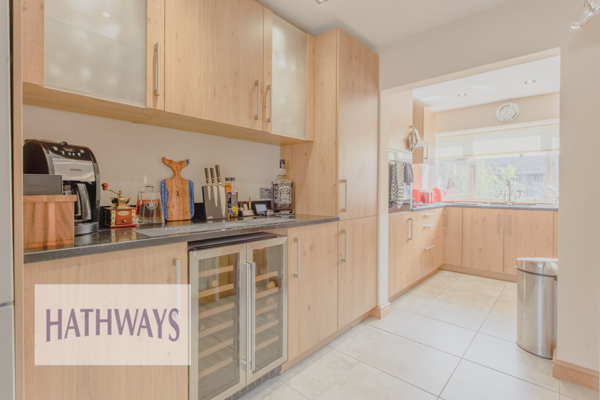 3 bed end of terrace house for sale in Caernarvon Crescent, Cwmbran  - Property Image 4