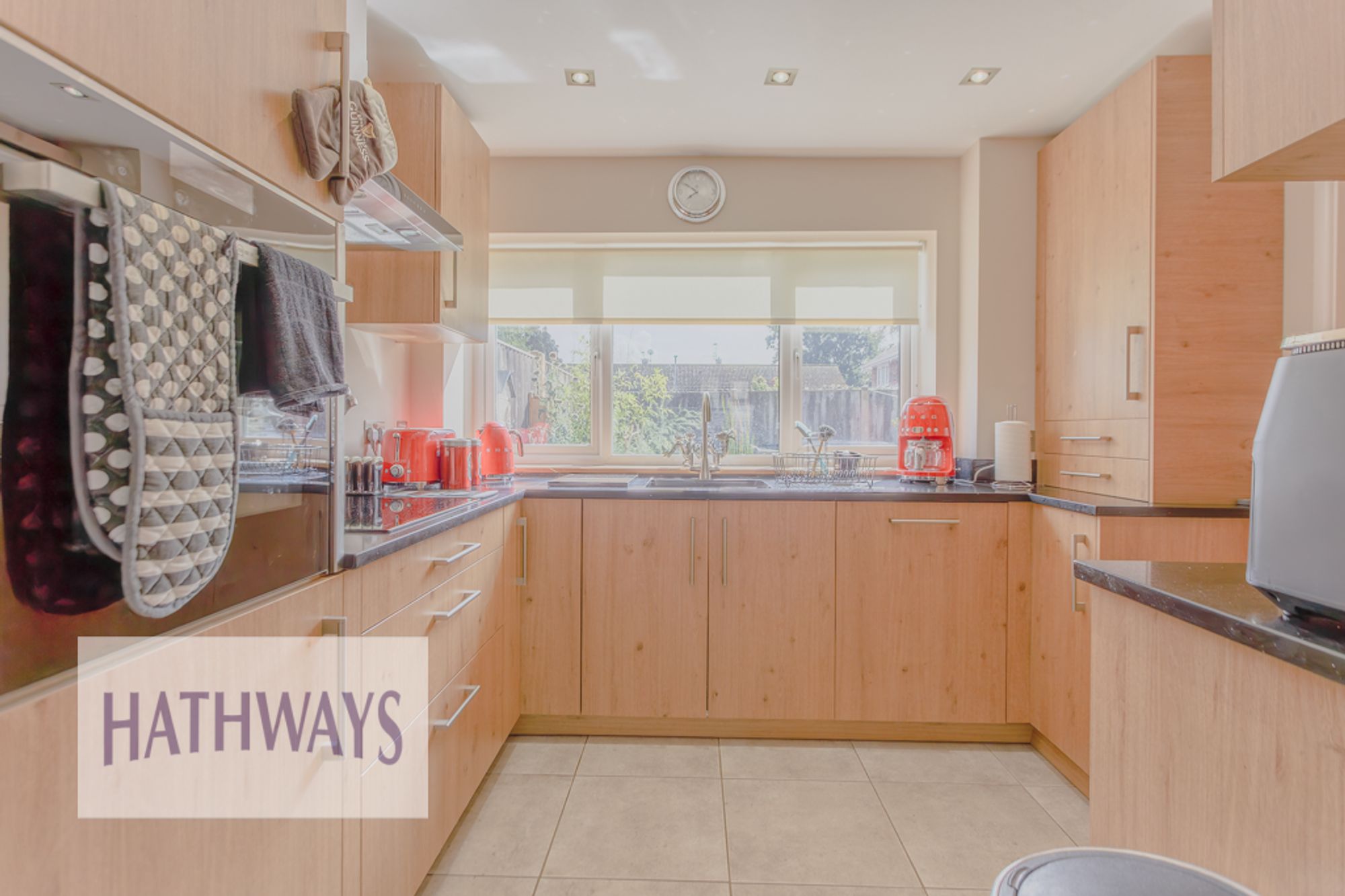 3 bed end of terrace house for sale in Caernarvon Crescent, Cwmbran  - Property Image 5