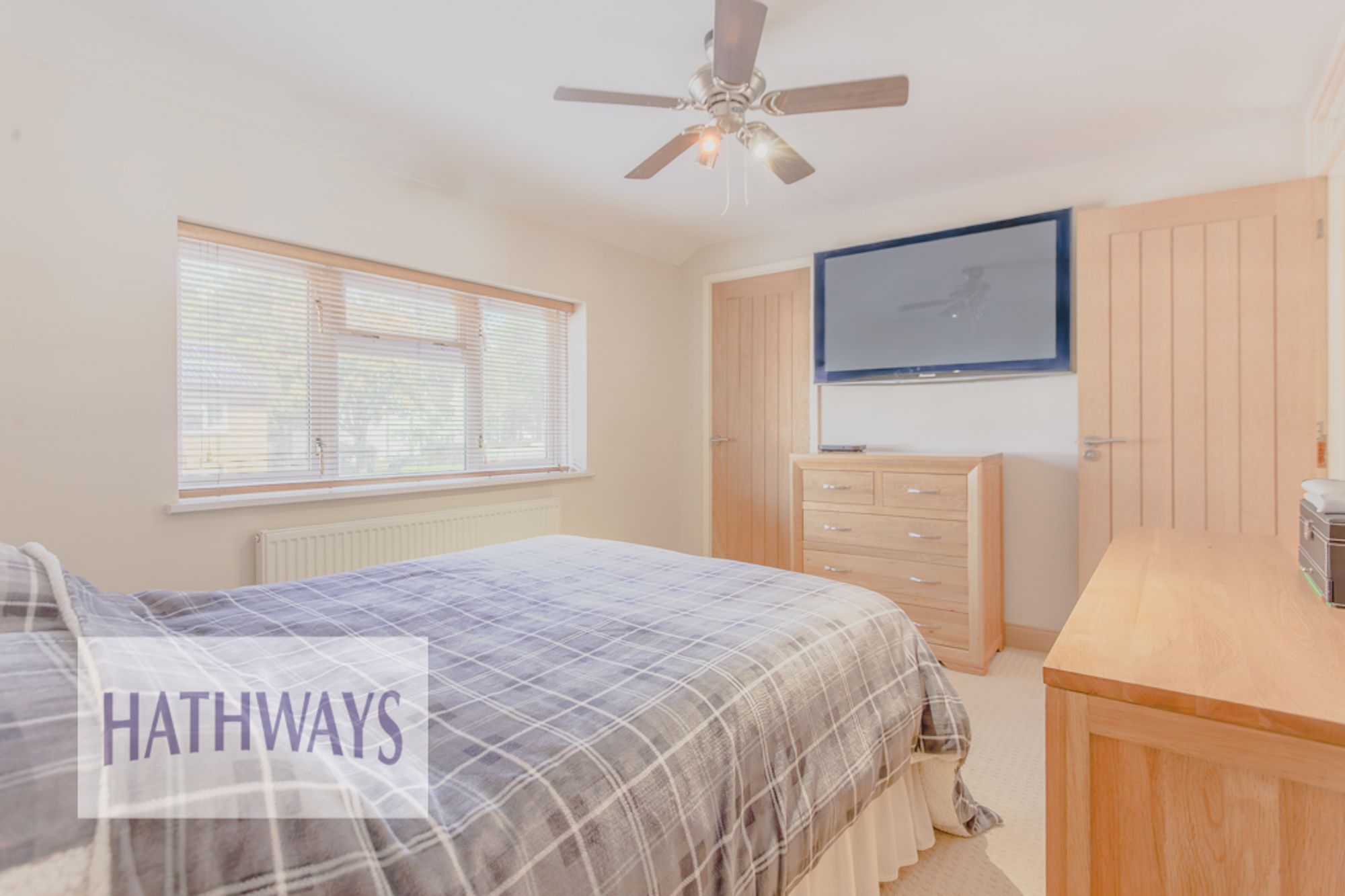 3 bed end of terrace house for sale in Caernarvon Crescent, Cwmbran  - Property Image 22