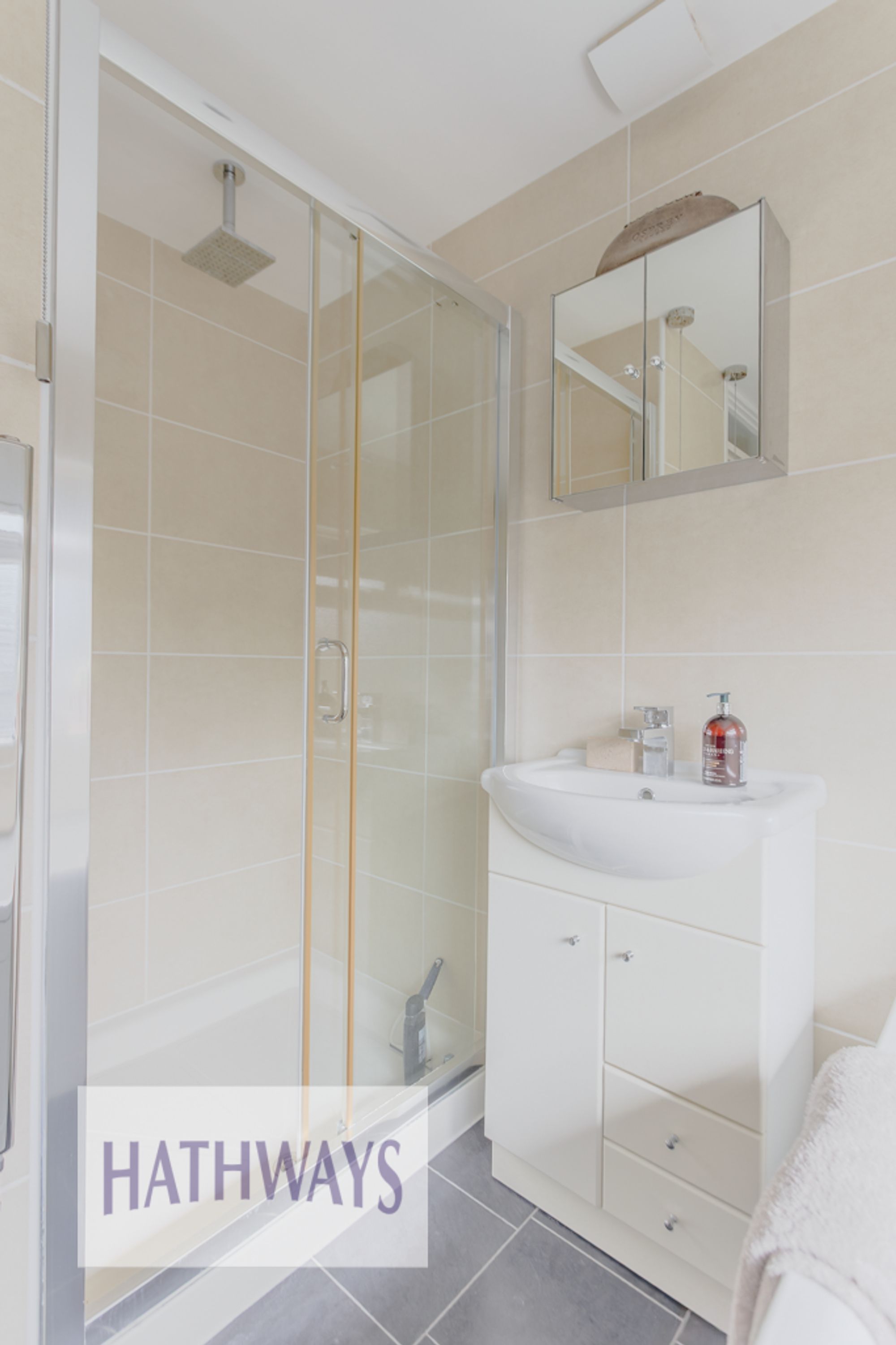 3 bed end of terrace house for sale in Caernarvon Crescent, Cwmbran  - Property Image 32