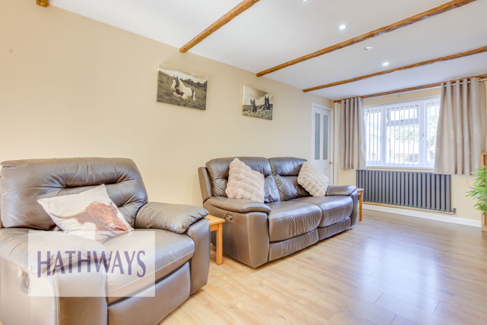 3 bed end of terrace house for sale in Bryncelyn Road, Cwmbran 5